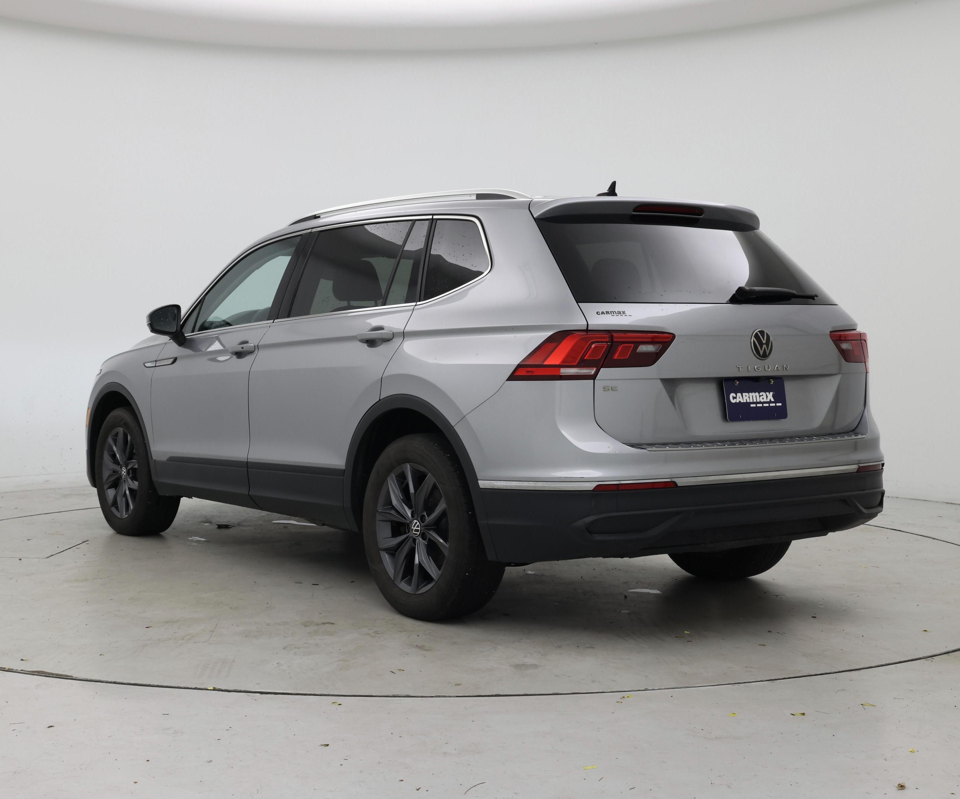Thumbnail: 2023 Volkswagen Tiguan - 2
