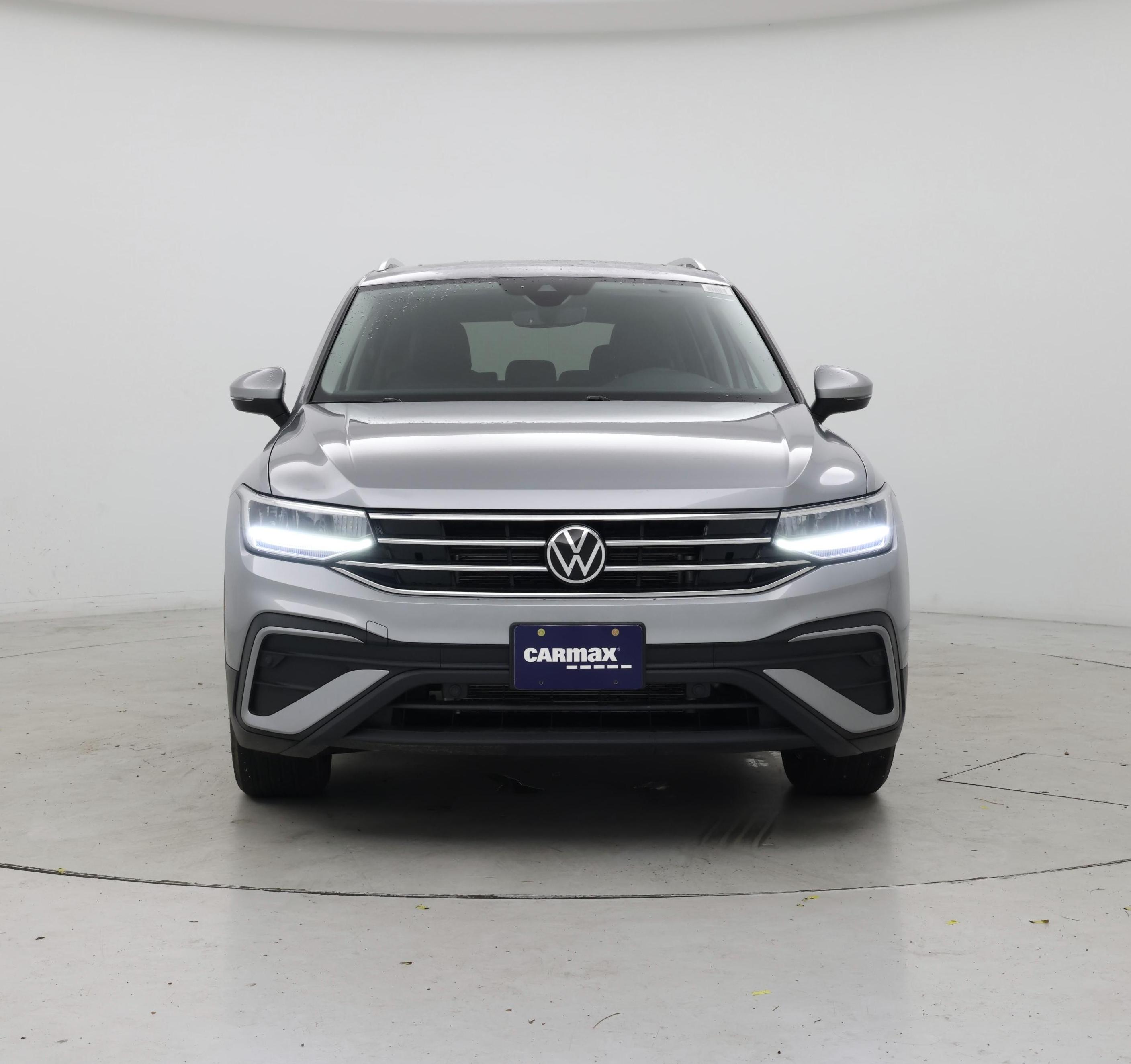 Thumbnail: 2023 Volkswagen Tiguan - 5