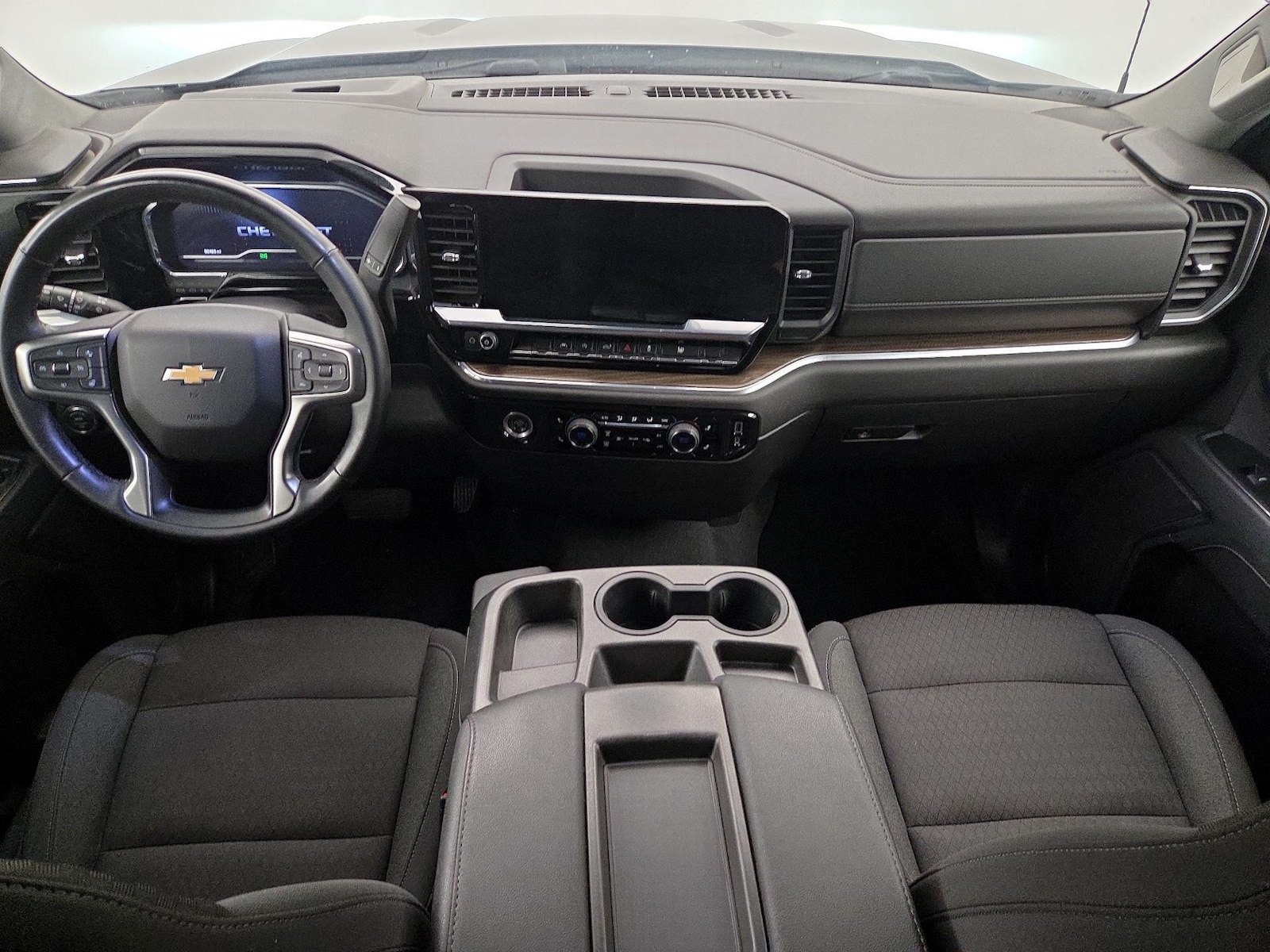 2023 Chevrolet Silverado 1500 LT - Photo 10