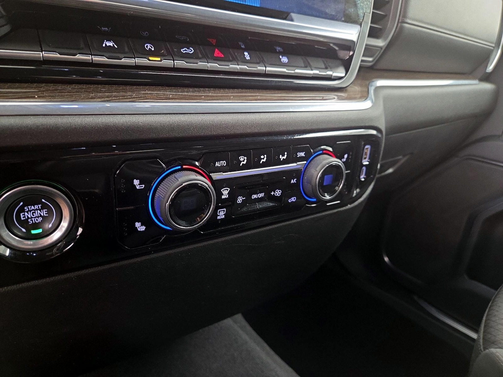 2023 Chevrolet Silverado 1500 LT - Photo 17