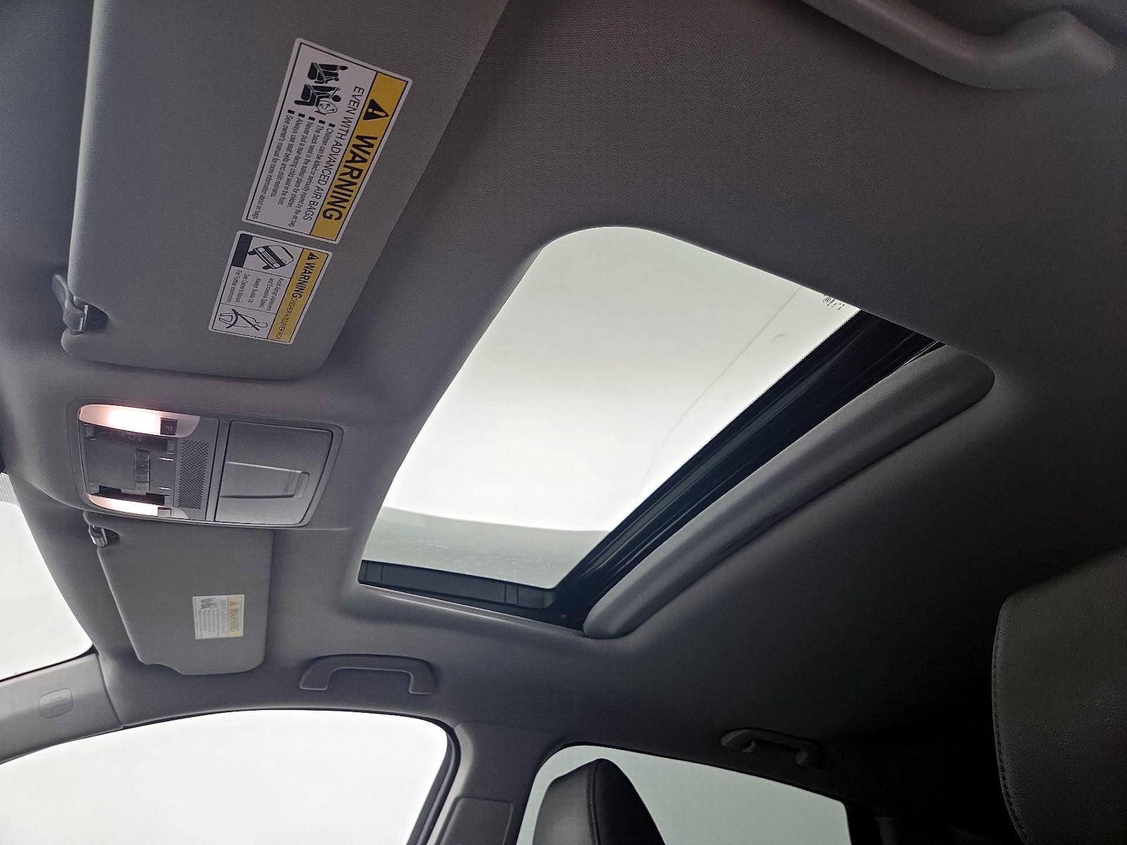 Sunroof(s) & Overhead Airbags