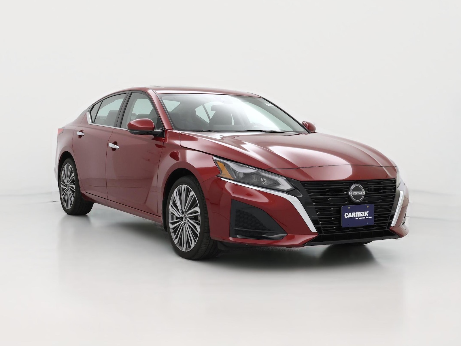 2023 Nissan Altima SL - Photo 1