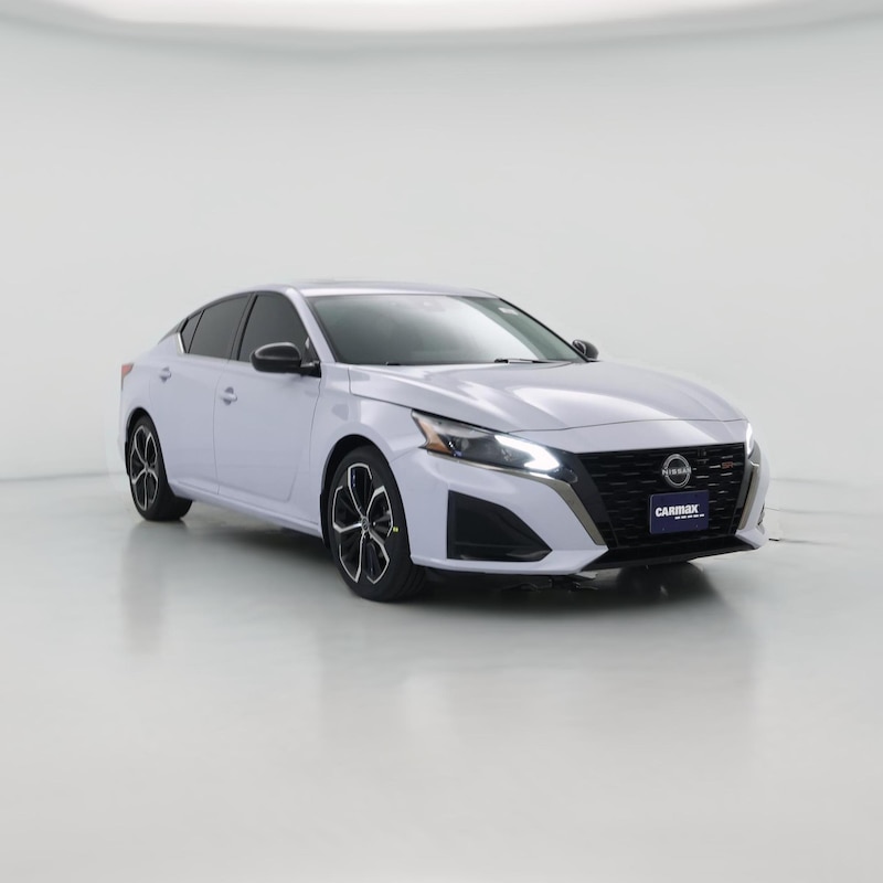 2023 Nissan Altima SR