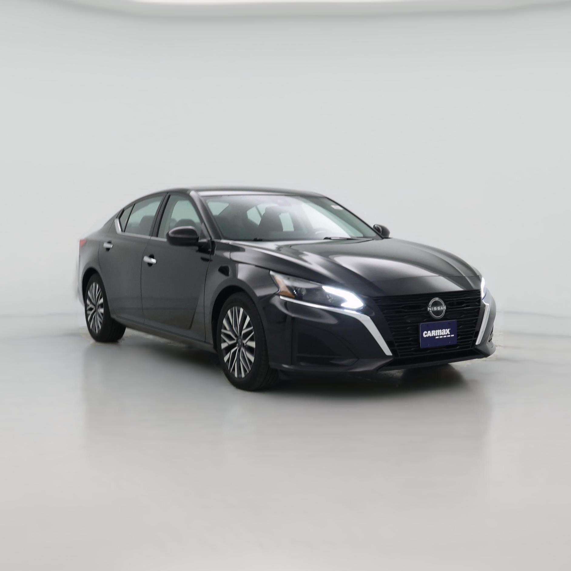 Thumbnail: 2023 Nissan Altima - 1