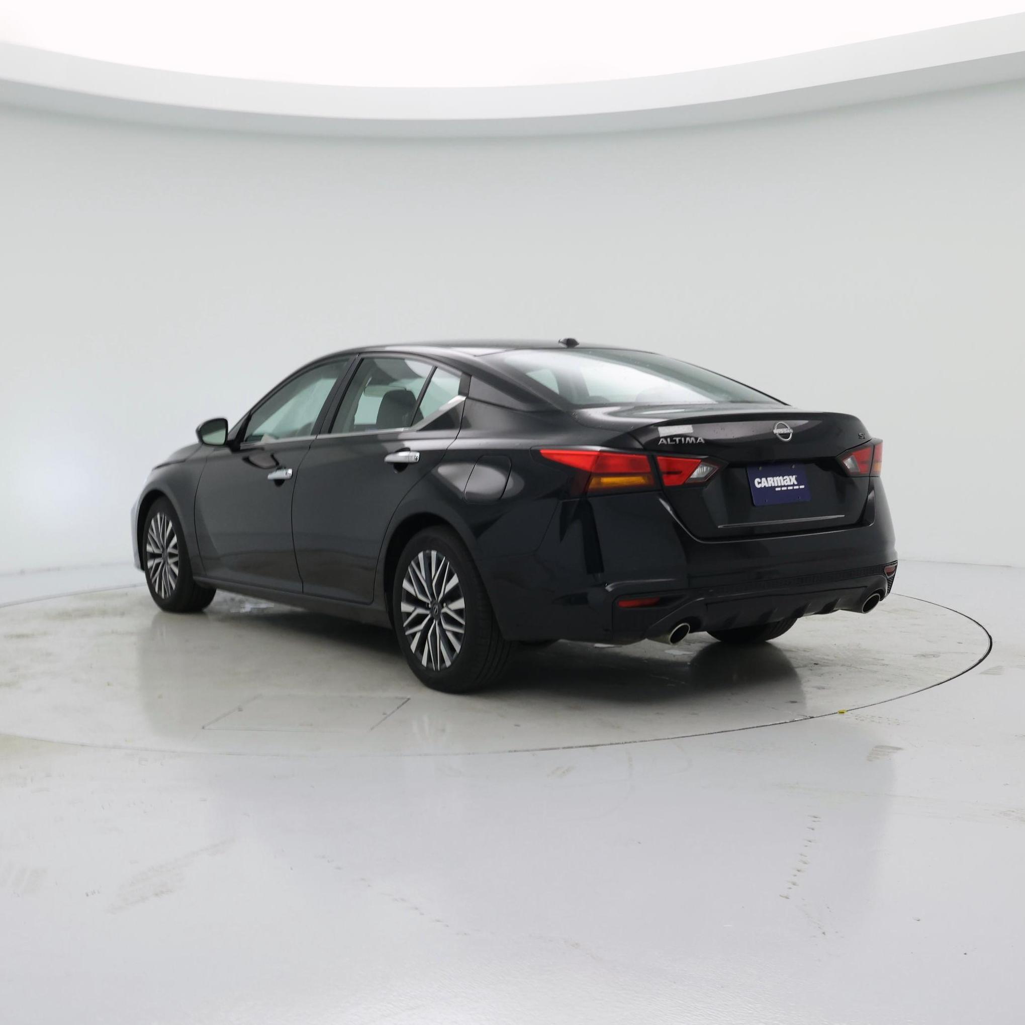 Thumbnail: 2023 Nissan Altima - 2