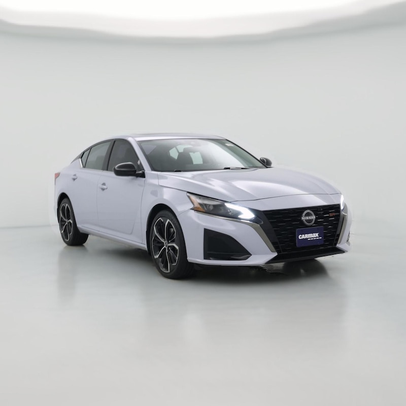 2023 Nissan Altima SR