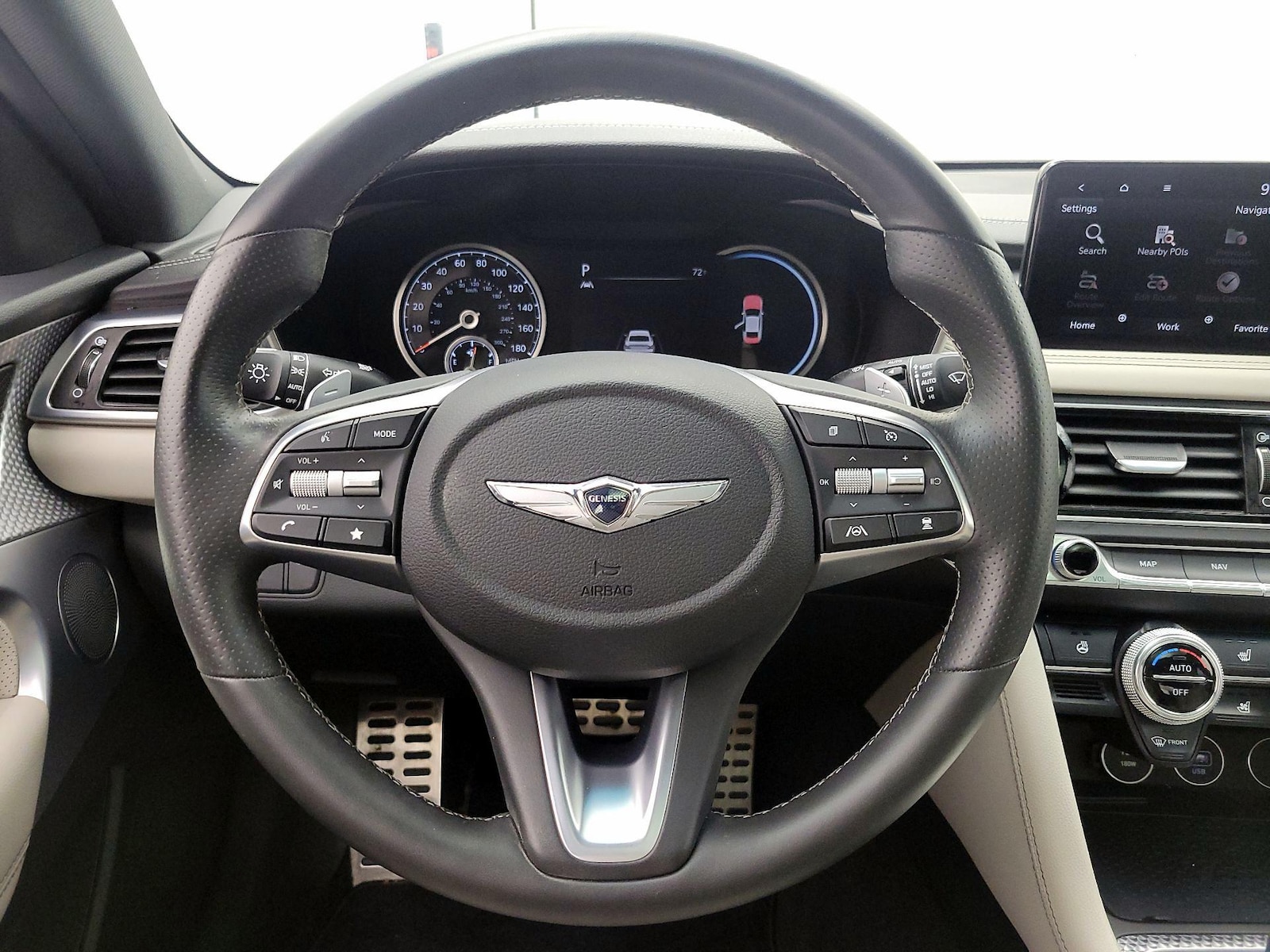 2023 GENESIS G70 Standard - Photo 11