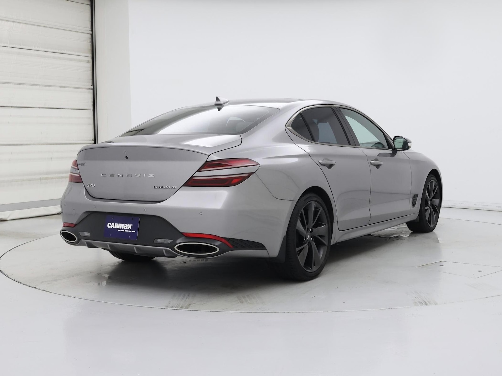 2023 GENESIS G70 Standard - Photo 9