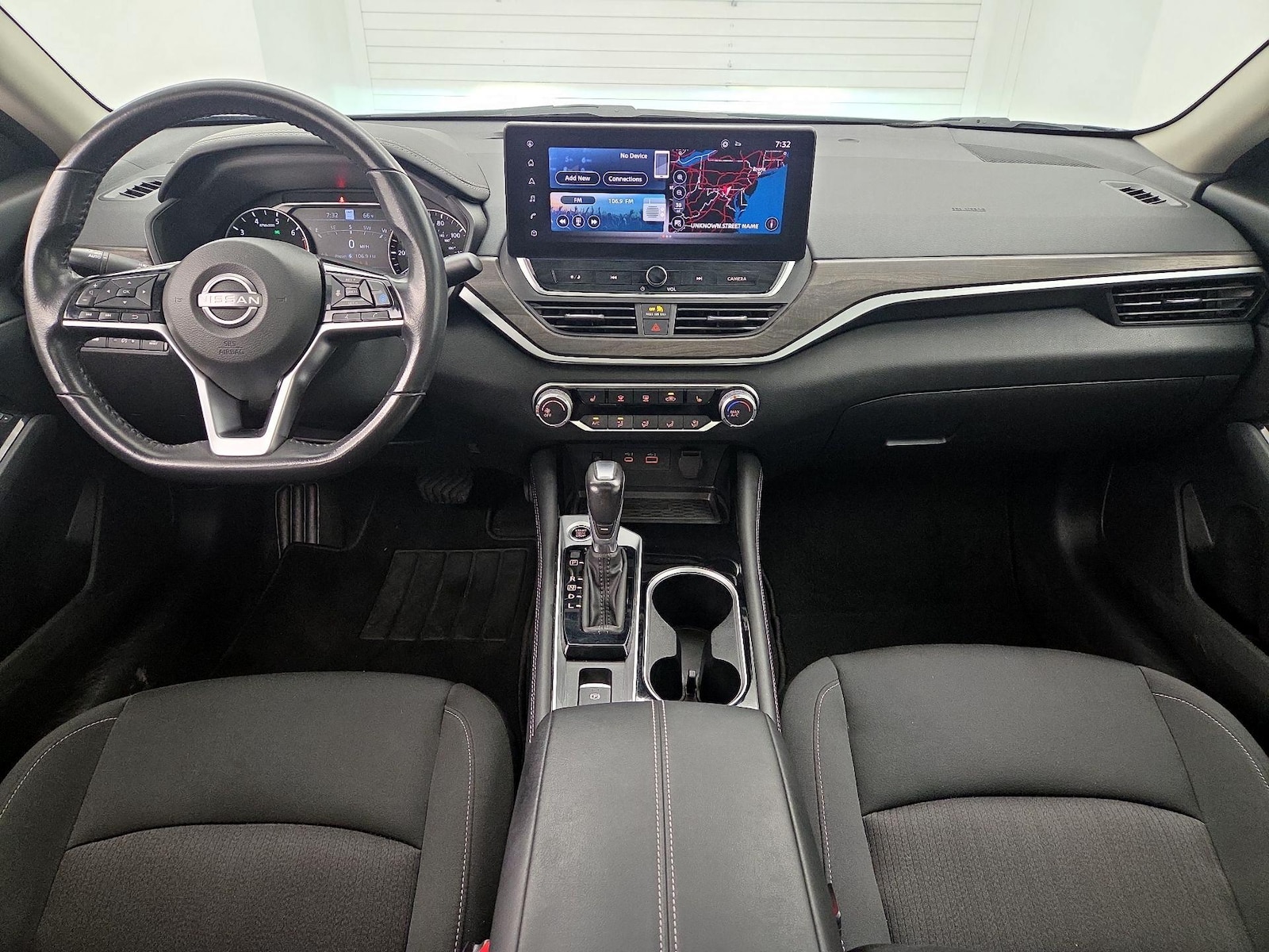 2023 Nissan Altima SV - Photo 10