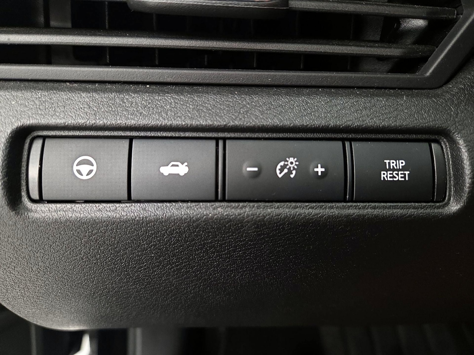 2023 Nissan Altima SV - Photo 14