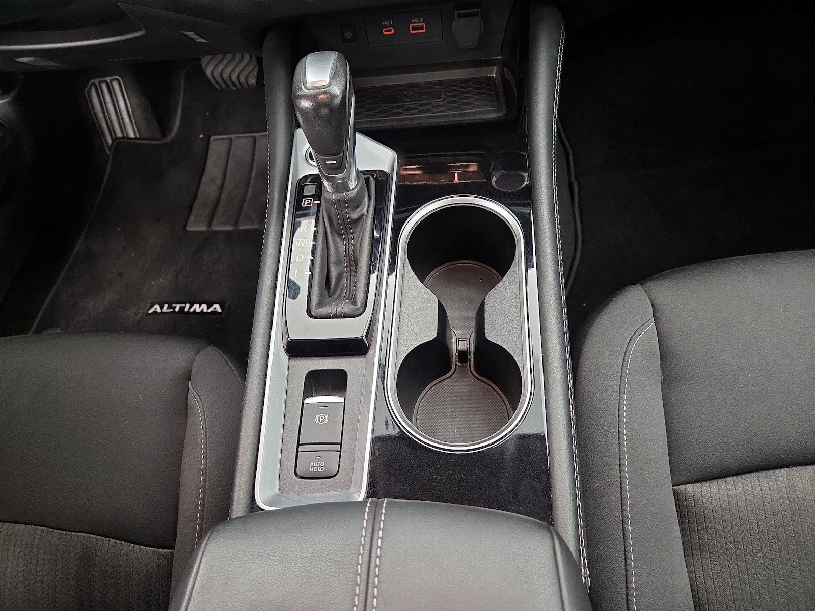 2023 Nissan Altima SV - Photo 19
