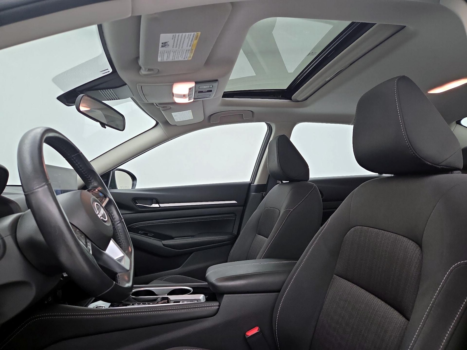 2023 Nissan Altima SV - Photo 21
