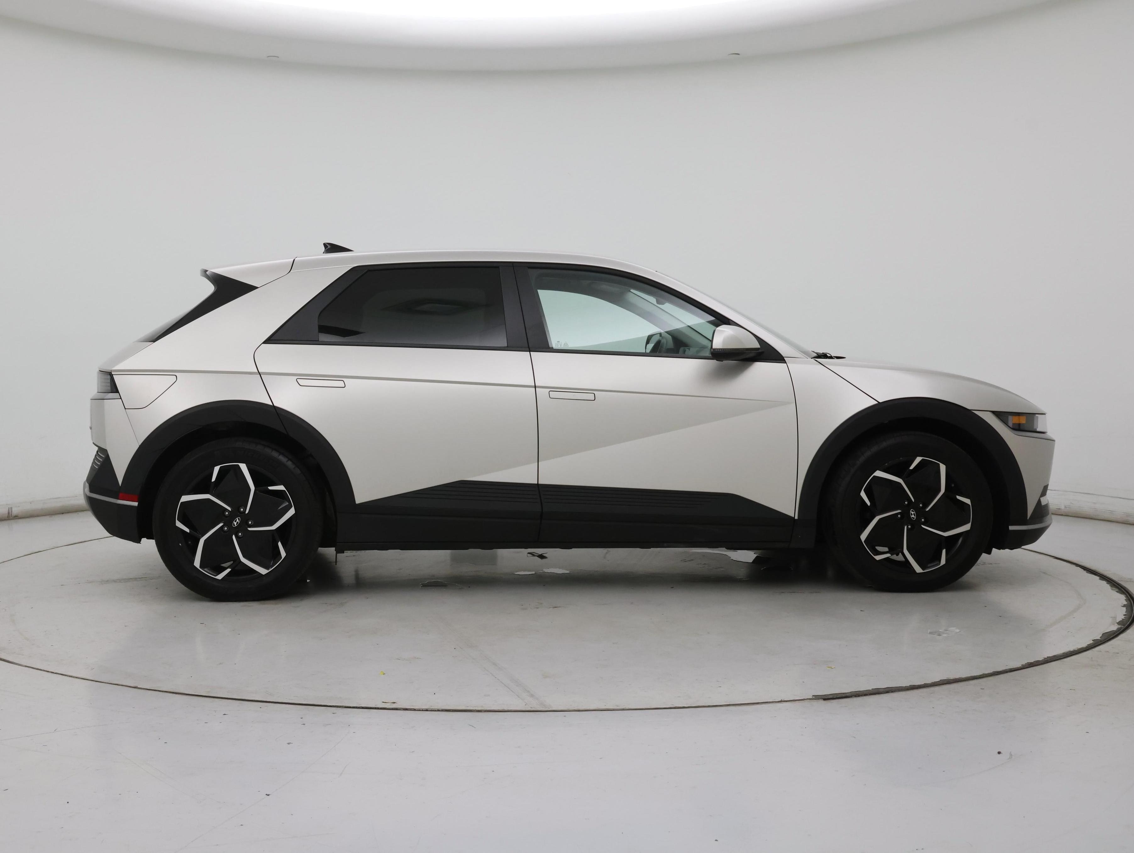 Thumbnail: 2024 Hyundai Ioniq 5 - 7