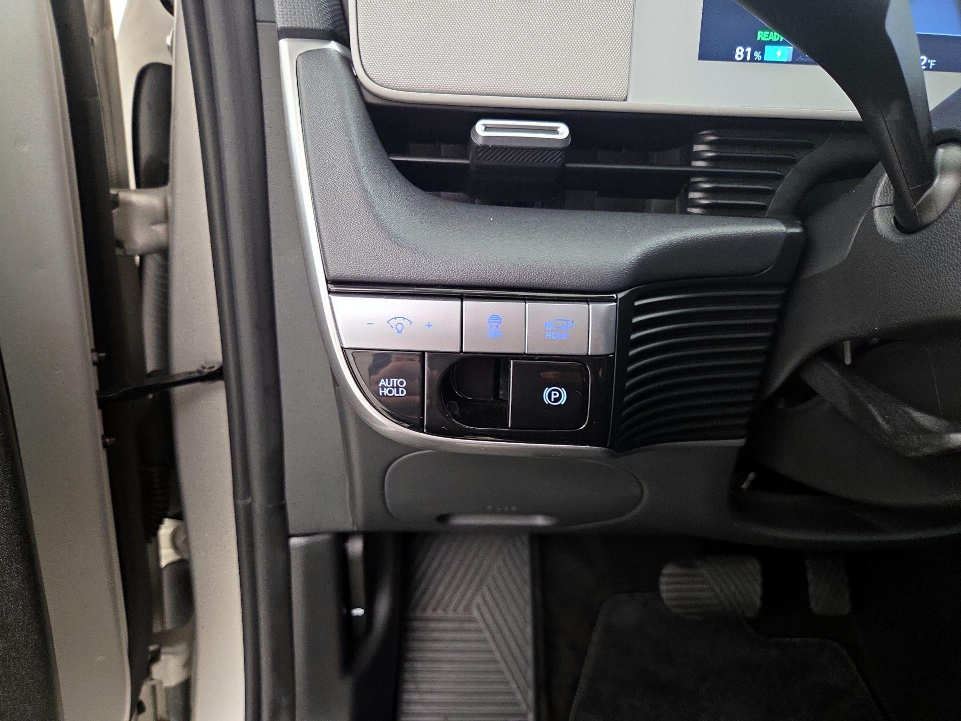 Thumbnail: 2023 Hyundai Ioniq 5 - 13