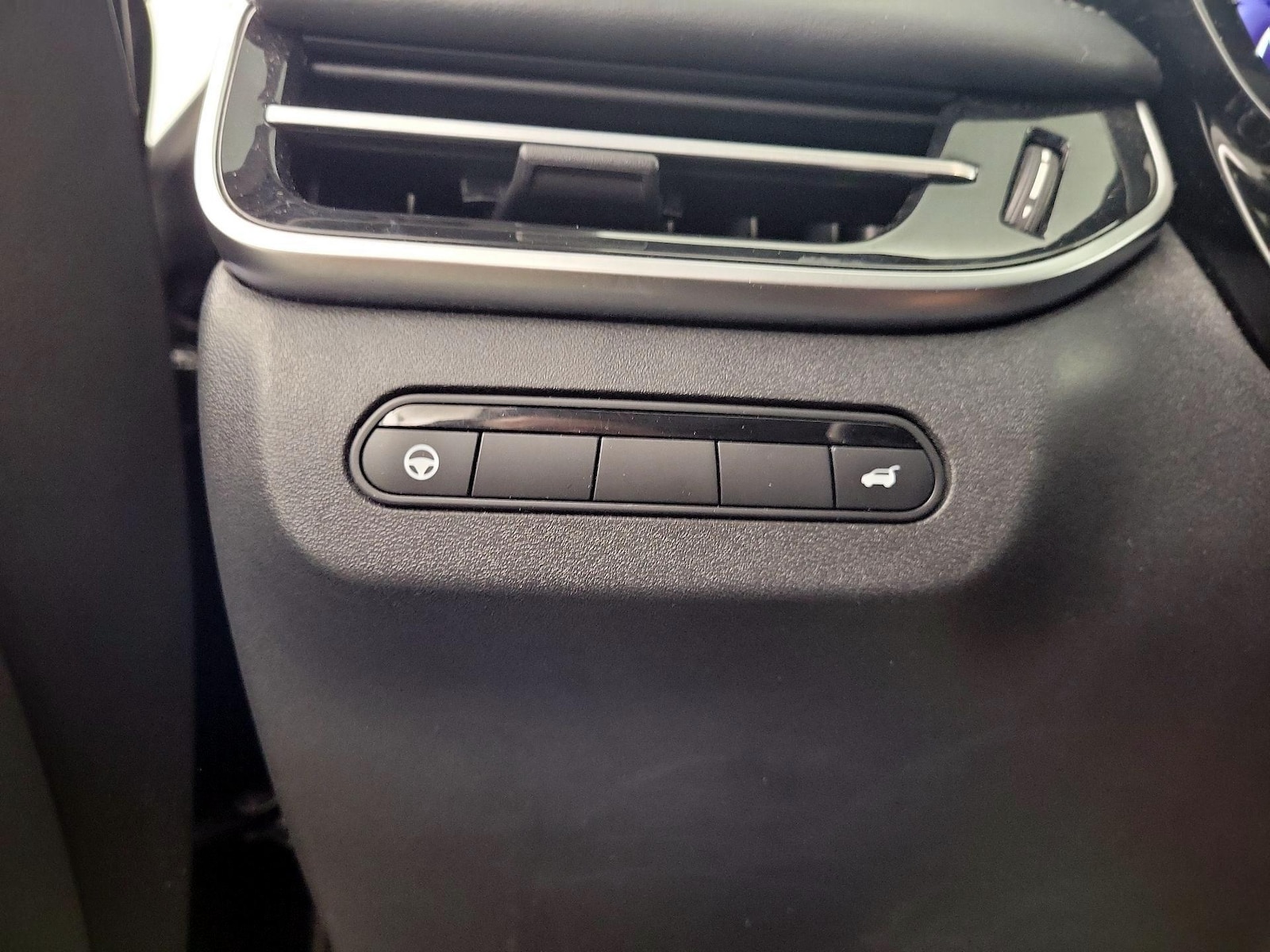2023 INFINITI QX60 LUXE - Photo 14
