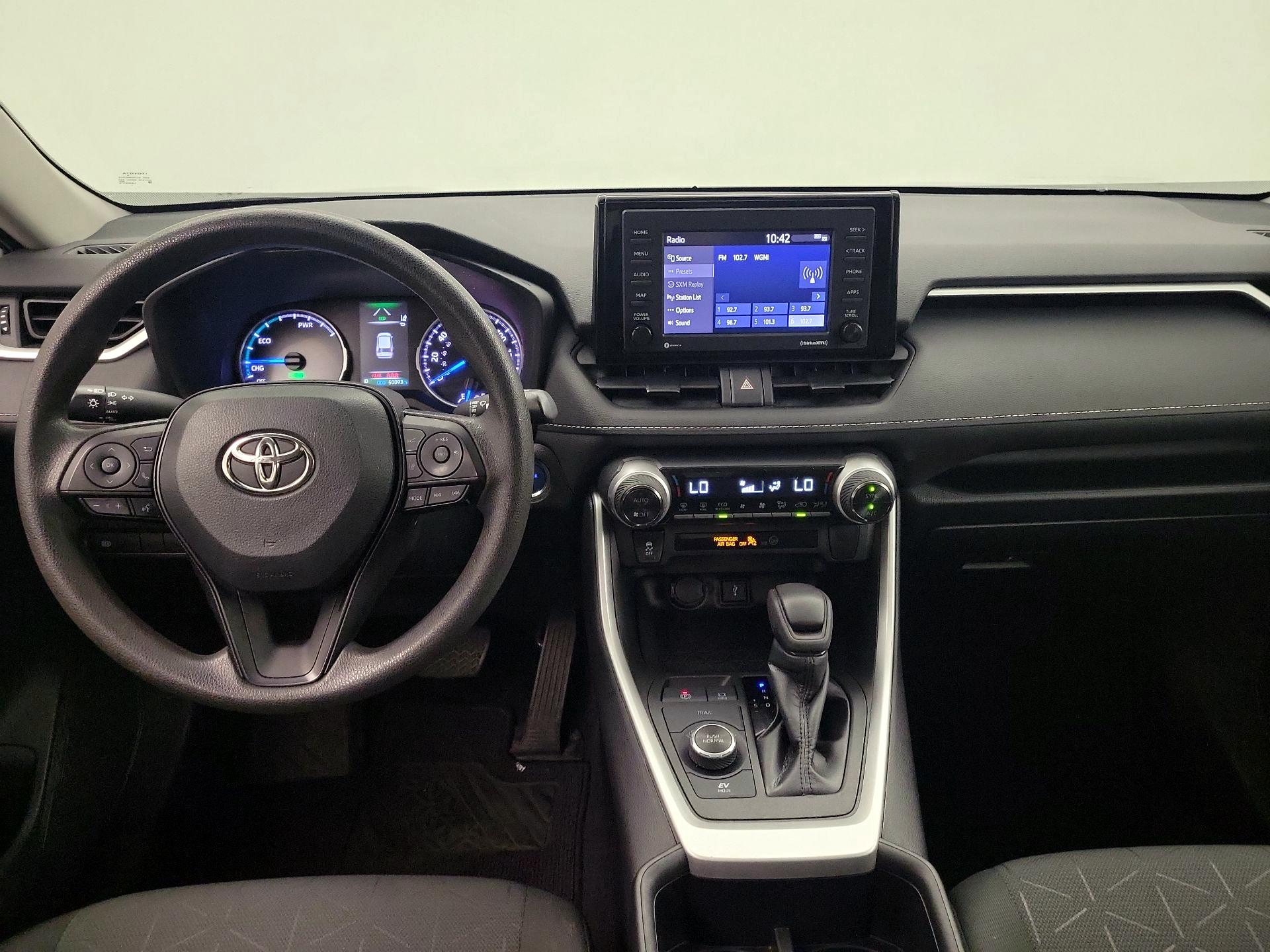 Thumbnail: 2022 Toyota RAV4 - 9