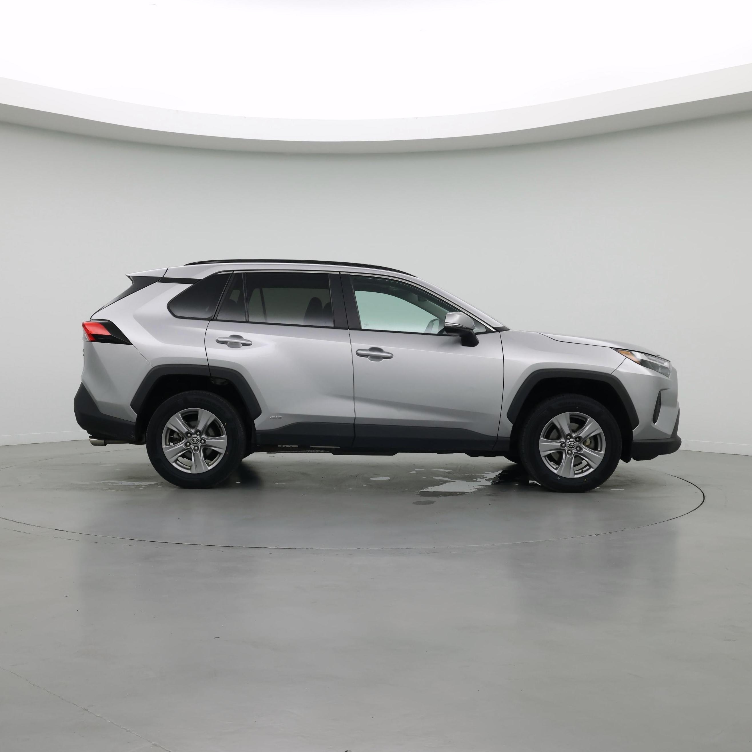 Thumbnail: 2022 Toyota RAV4 - 7