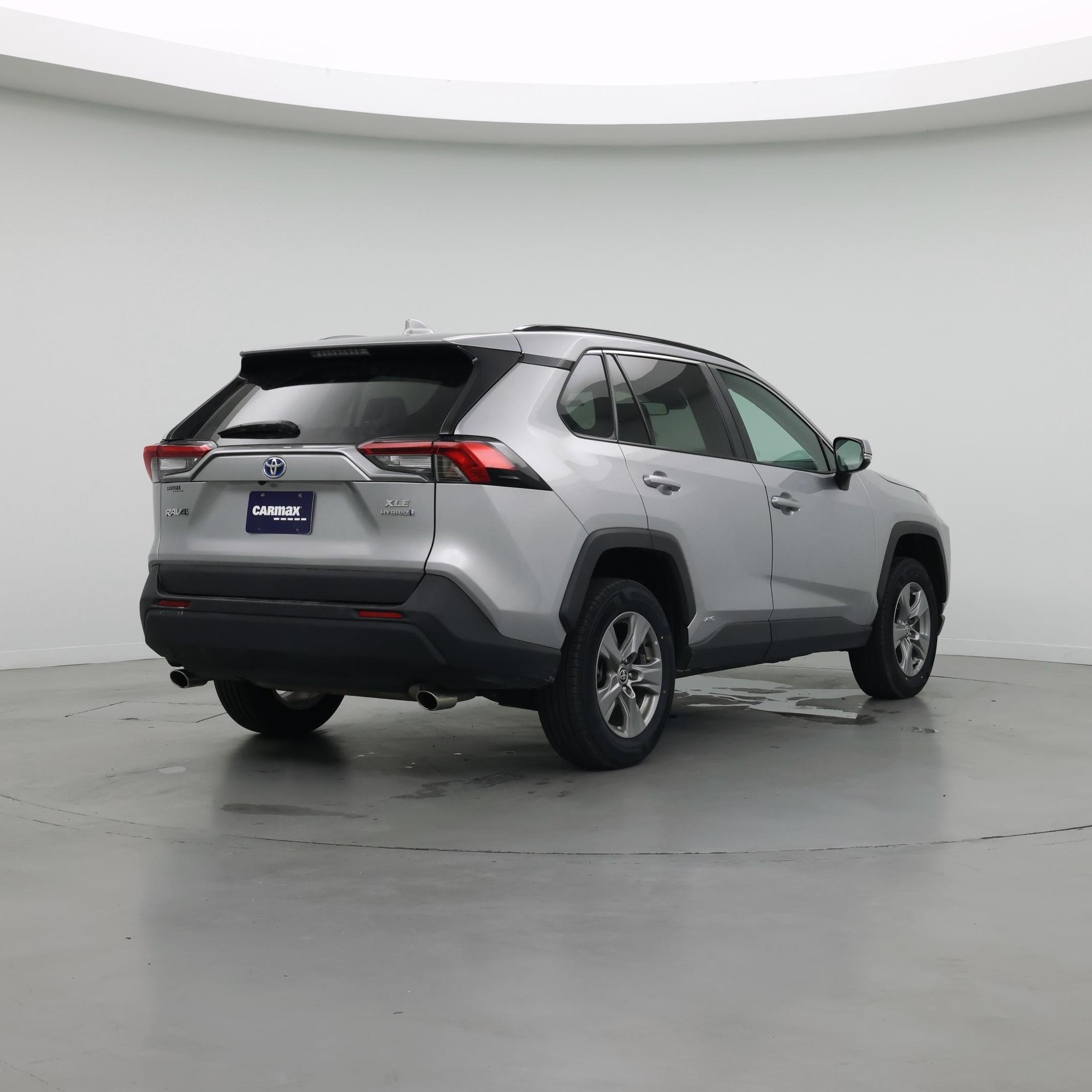Thumbnail: 2022 Toyota RAV4 - 8