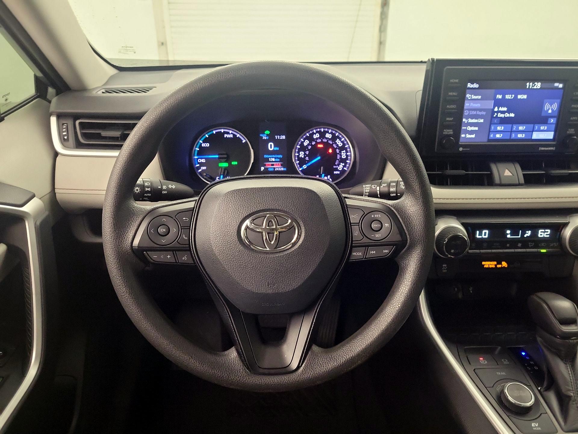 Thumbnail: 2020 Toyota RAV4 - 10