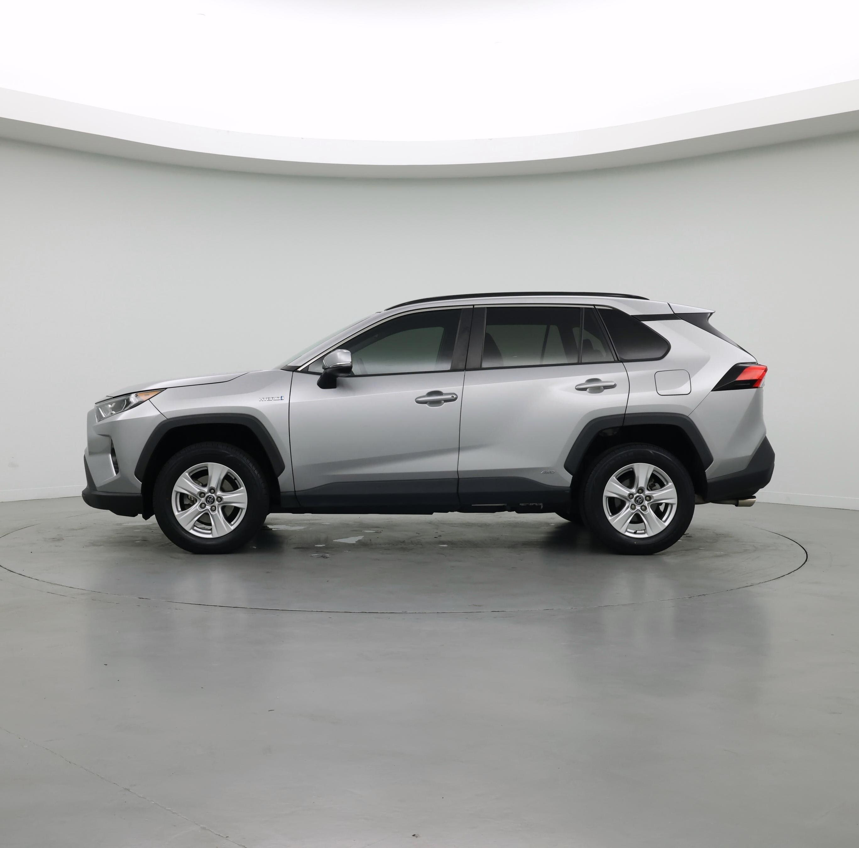 Thumbnail: 2020 Toyota RAV4 - 3