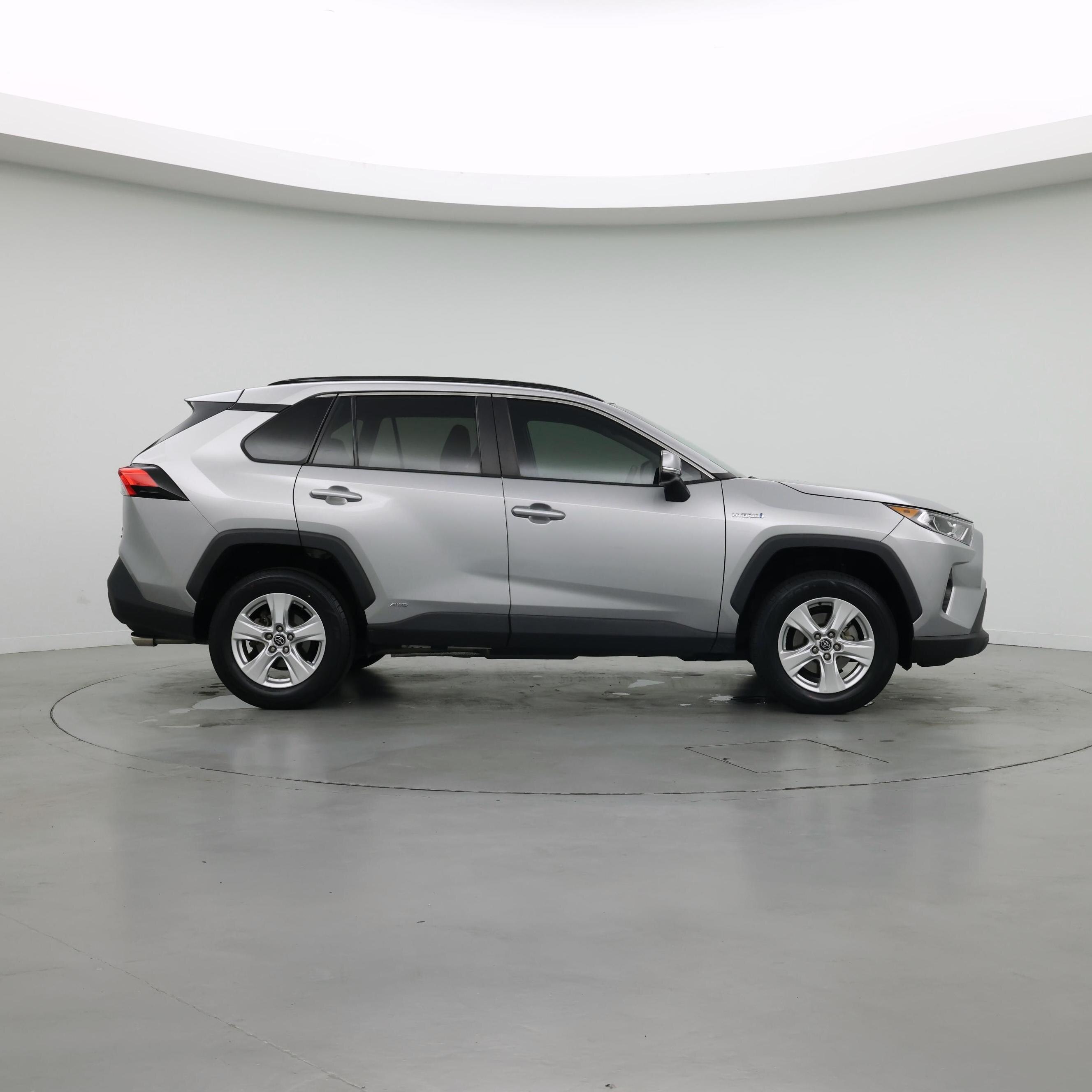 Thumbnail: 2020 Toyota RAV4 - 7