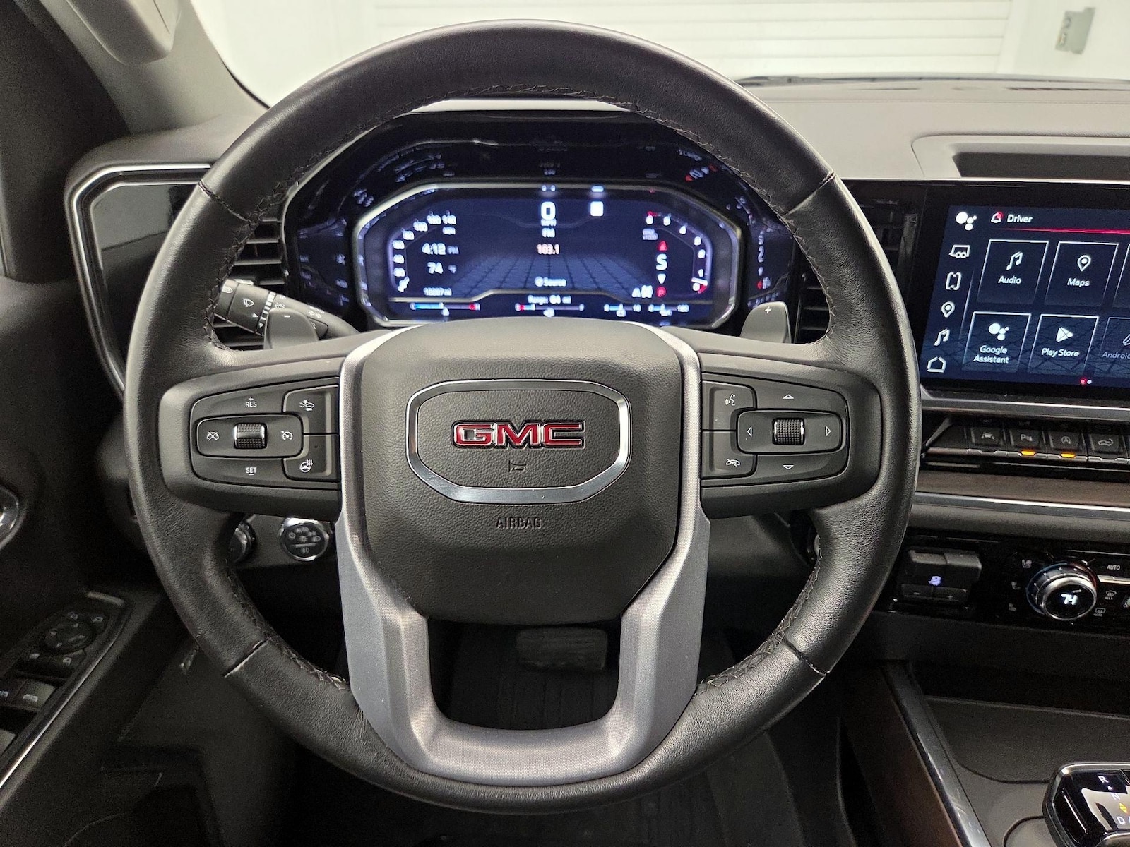 2023 GMC Sierra 1500 SLT - Photo 11