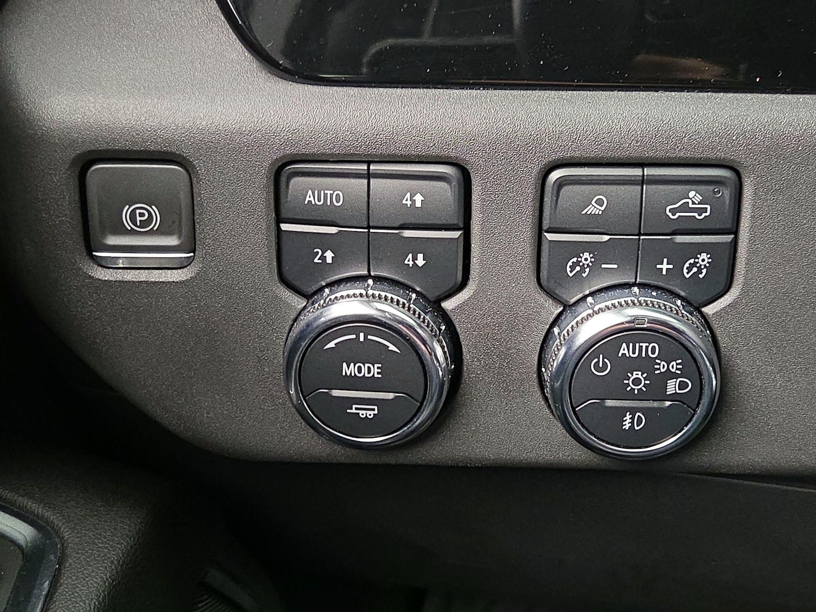 2023 GMC Sierra 1500 SLT - Photo 14