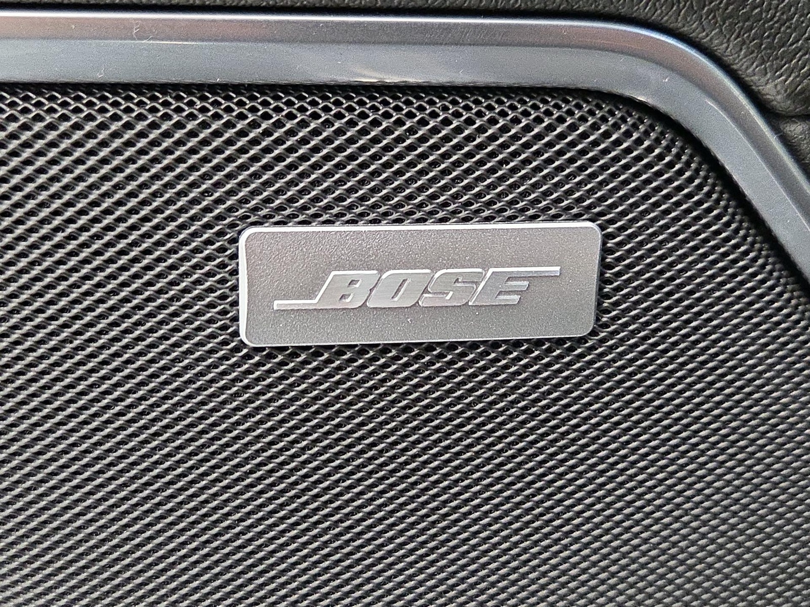 2023 GMC Sierra 1500 SLT - Photo 23