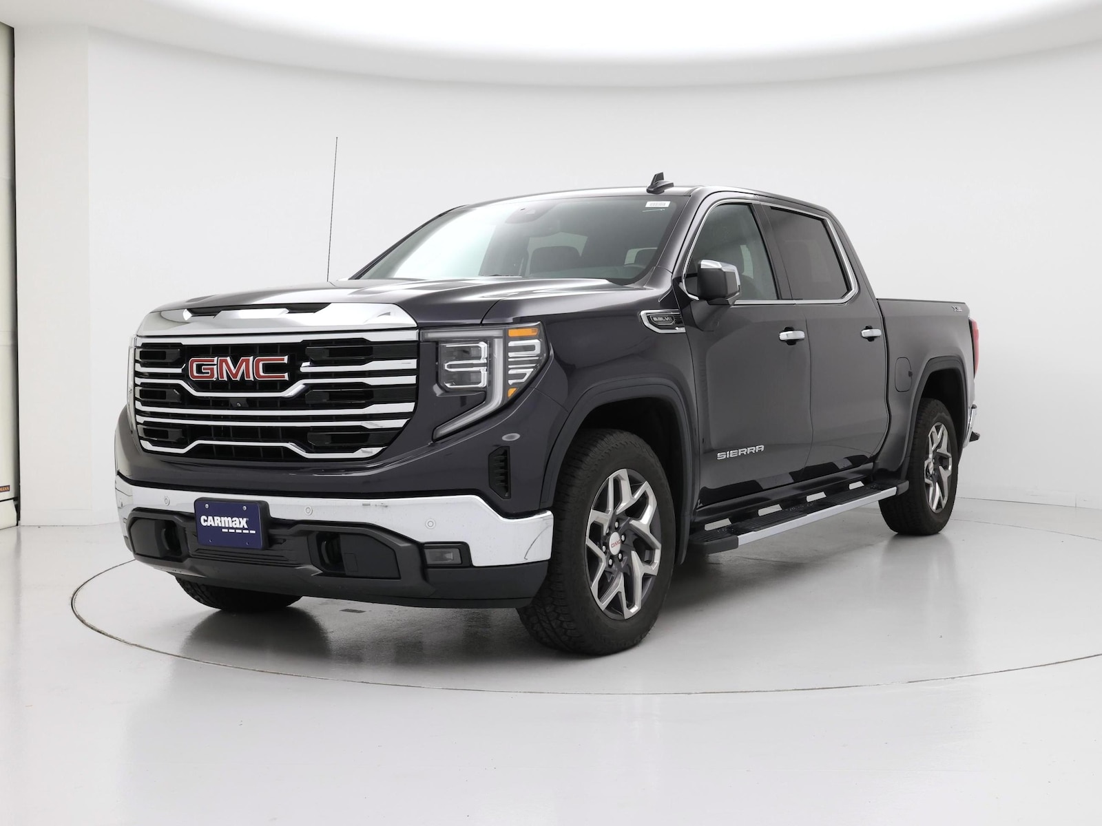 2023 GMC Sierra 1500 SLT - Photo 5