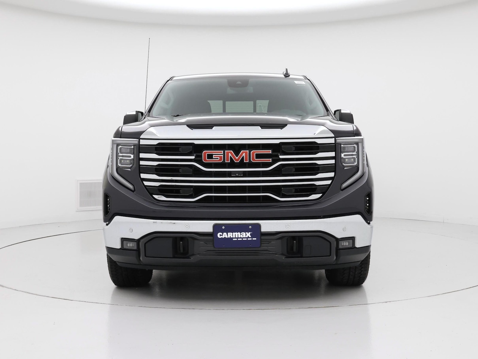 2023 GMC Sierra 1500 SLT - Photo 6