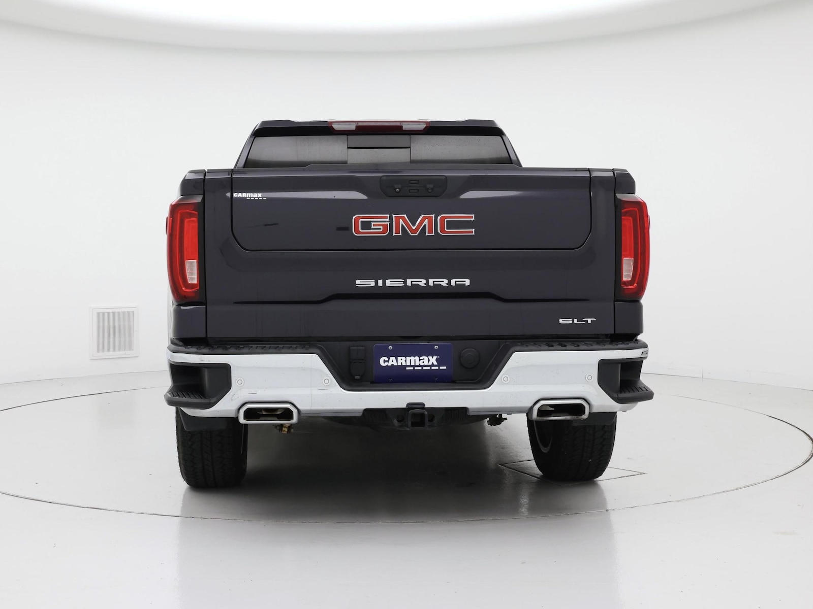 2023 GMC Sierra 1500 SLT - Photo 7