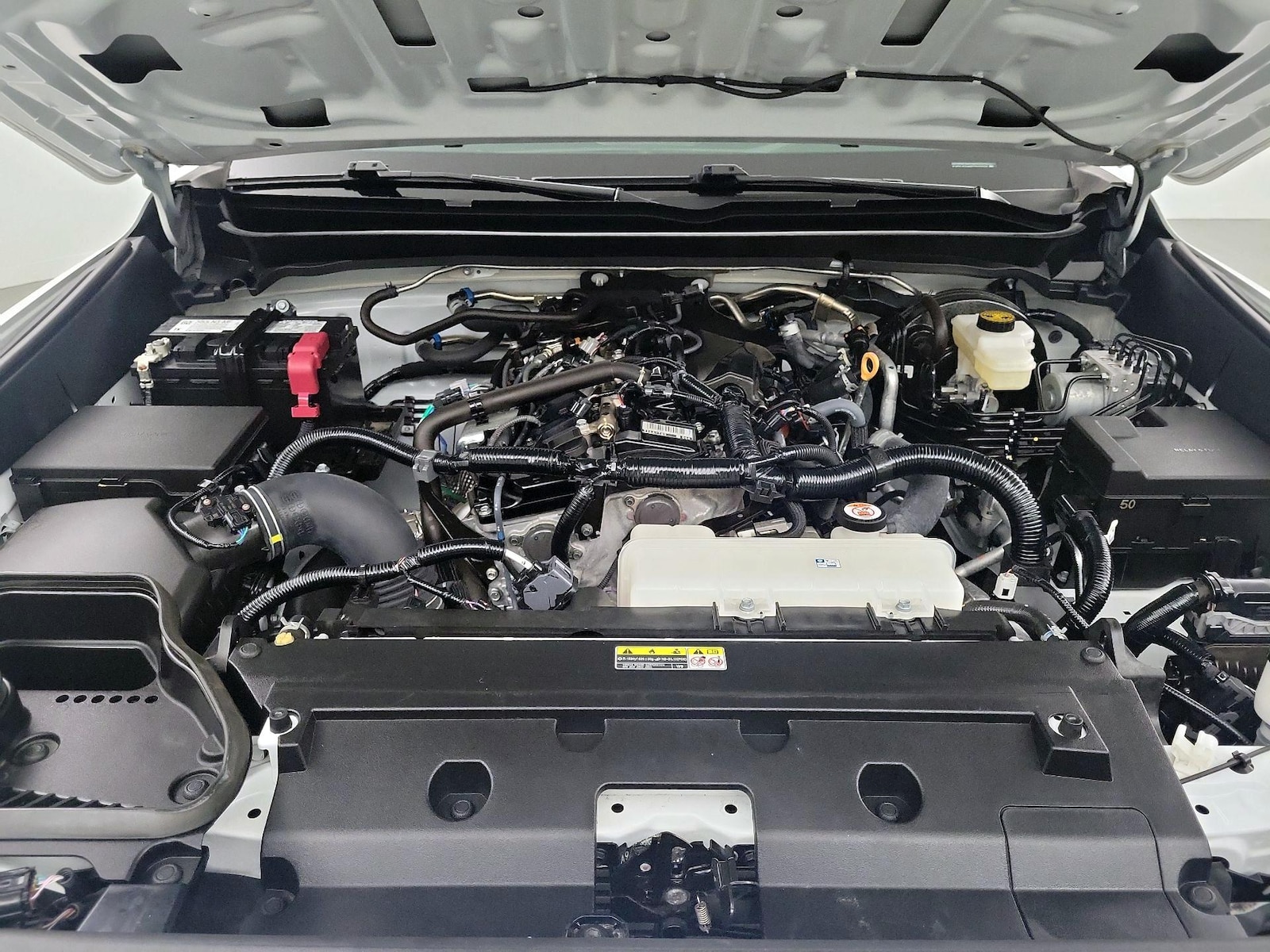 2025 Toyota Tacoma SR - Photo 21