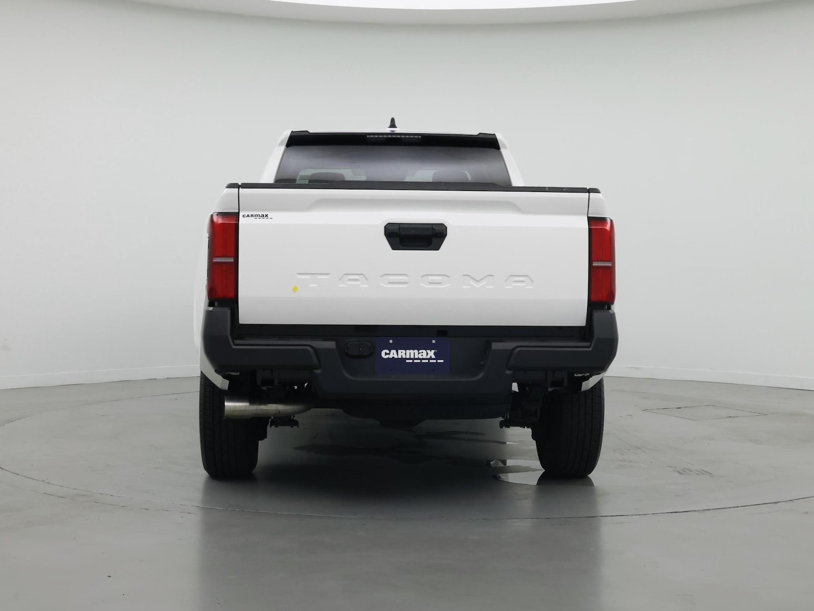 2025 Toyota Tacoma SR - Photo 7