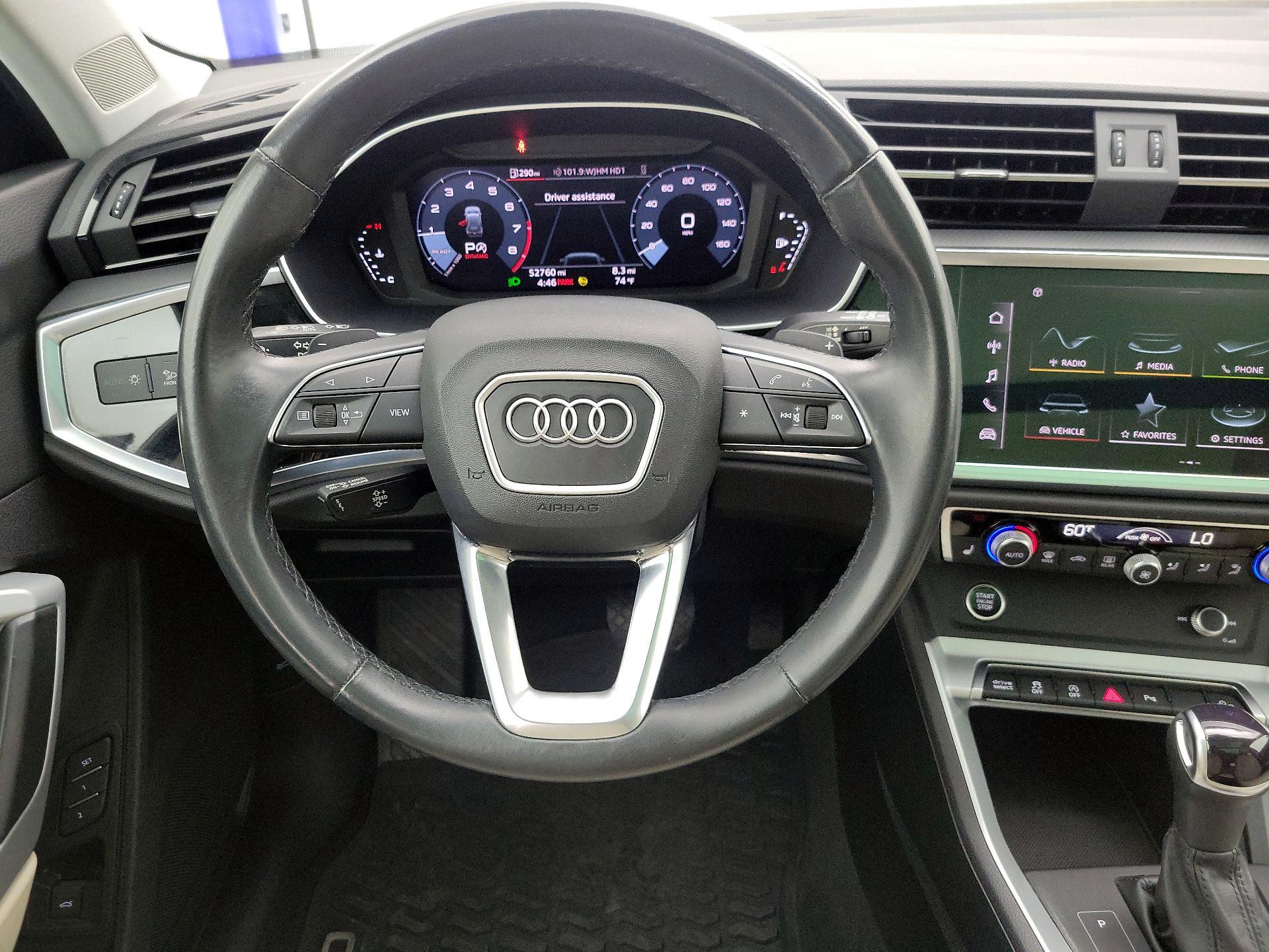 Thumbnail: 2023 Audi Q3 - 10