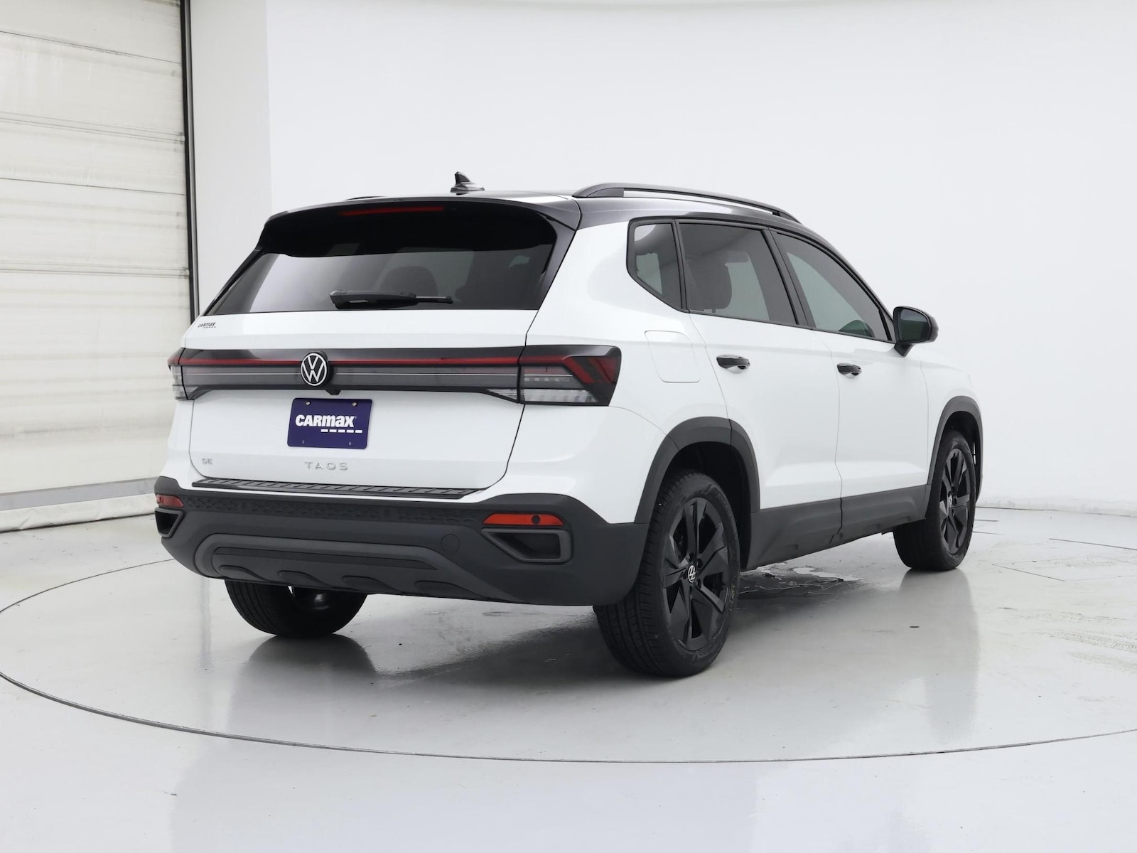2025 Volkswagen Taos SE Black - Photo 9