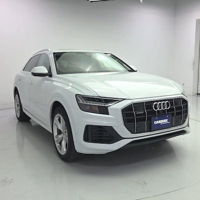 2023 Audi Q8 Premium