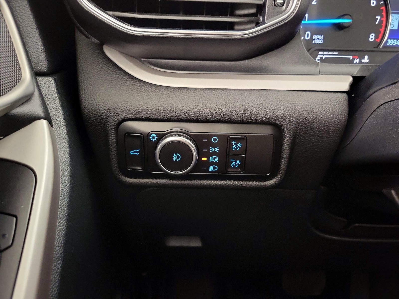 2023 Ford Explorer XLT - Photo 14