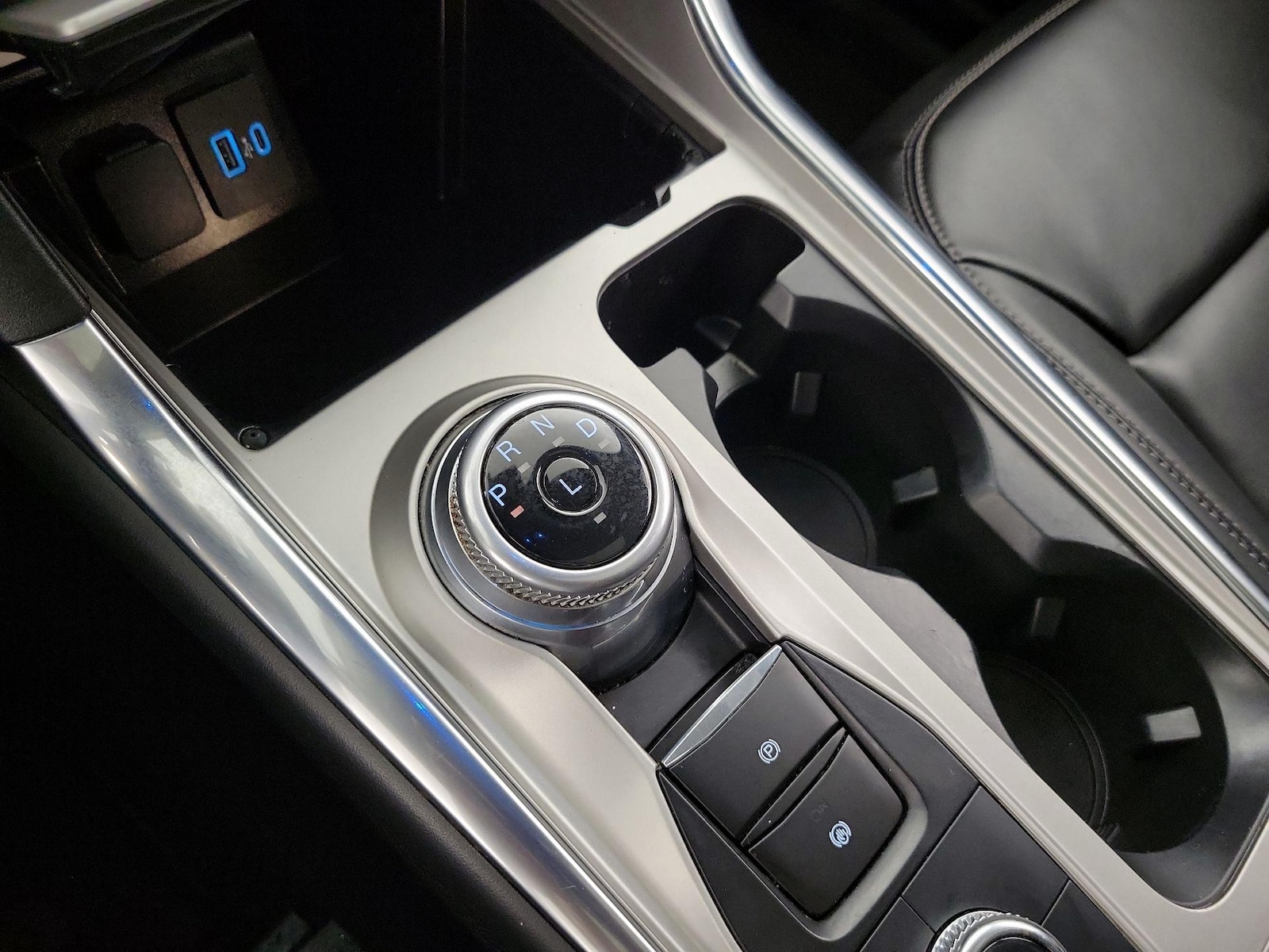 2023 Ford Explorer XLT - Photo 19