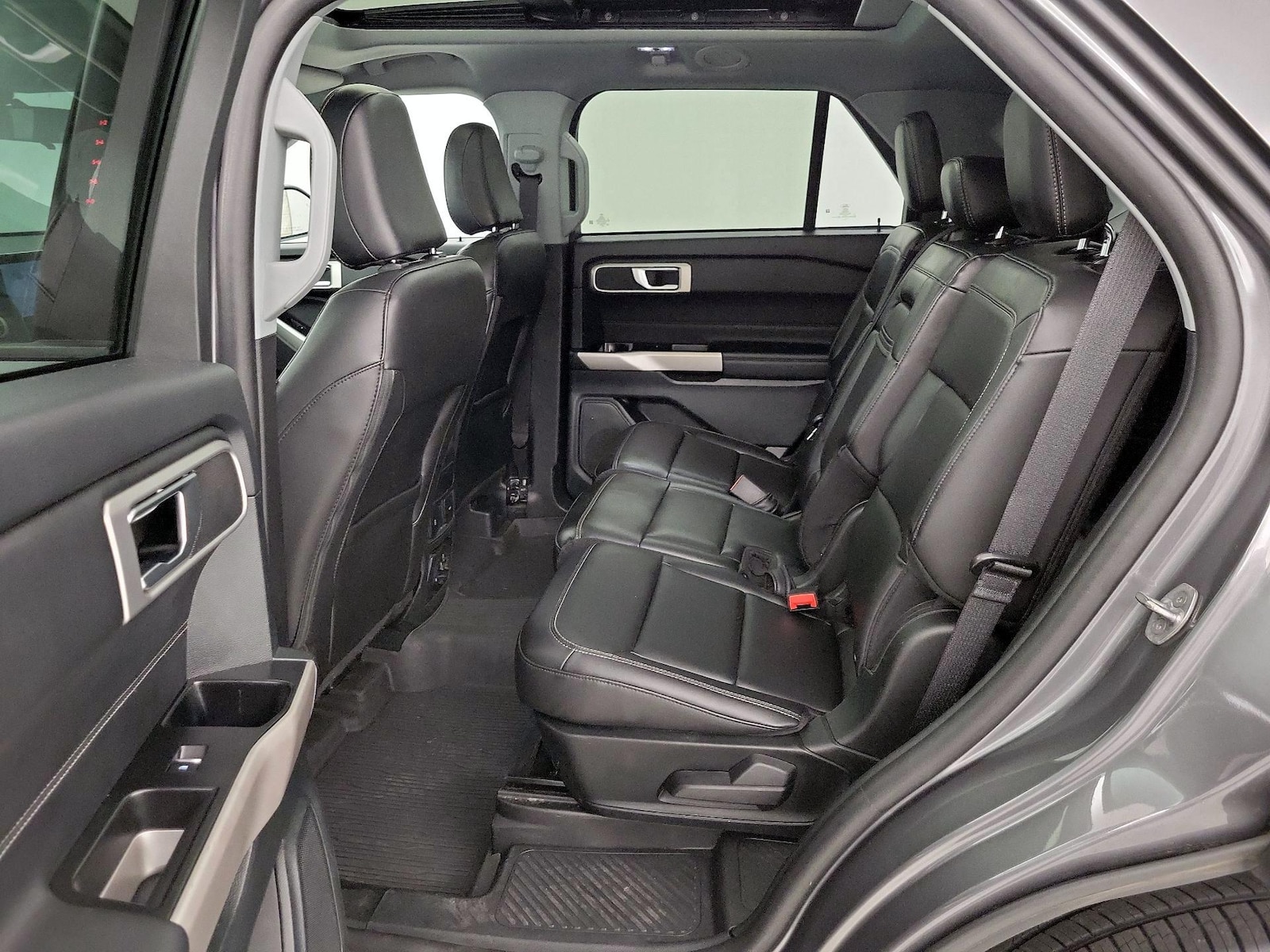 2023 Ford Explorer XLT - Photo 22