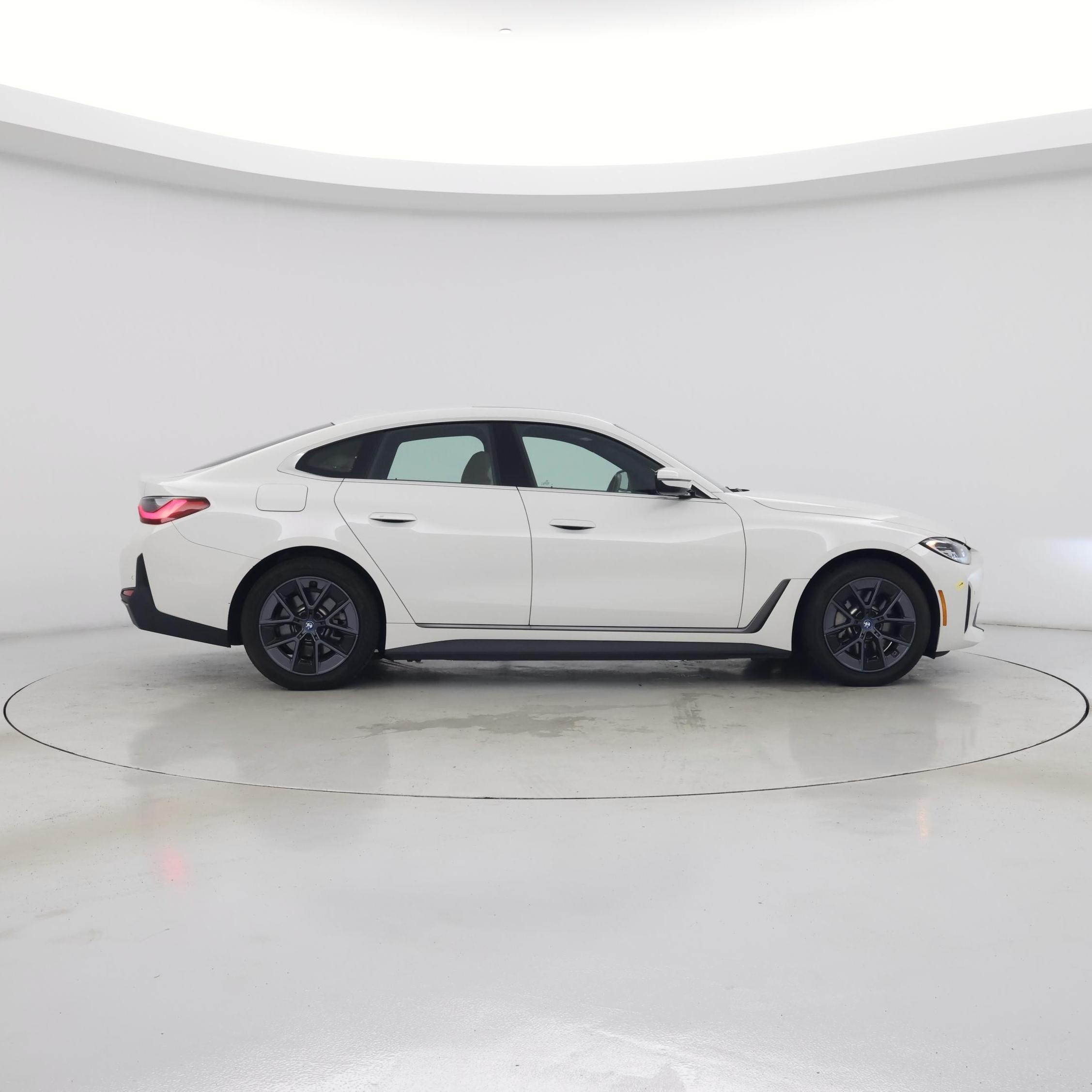 Thumbnail: 2023 BMW i4 - 7