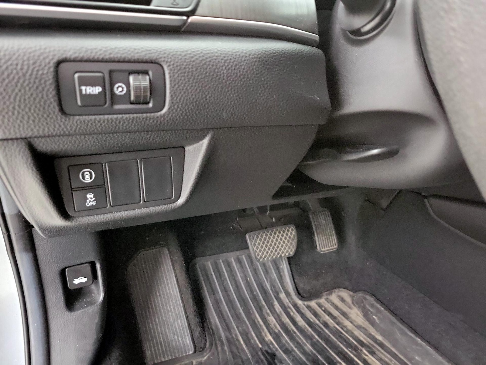 2021 Honda Accord LX - Photo 14