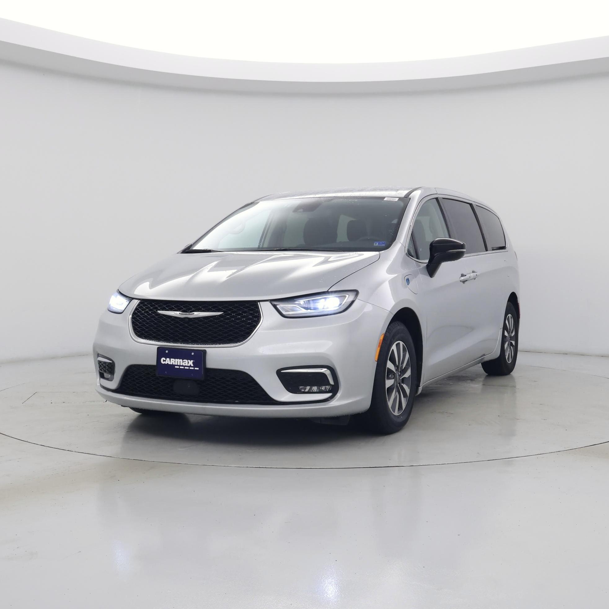 Thumbnail: 2024 Chrysler Pacifica - 4