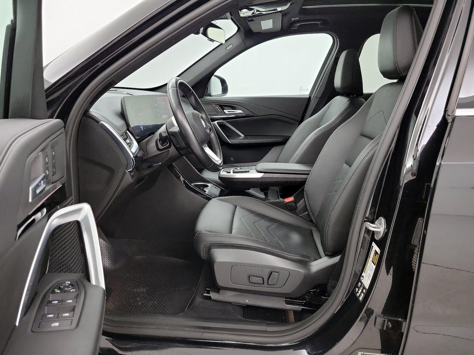2026 BMW X1 28i - Photo 12