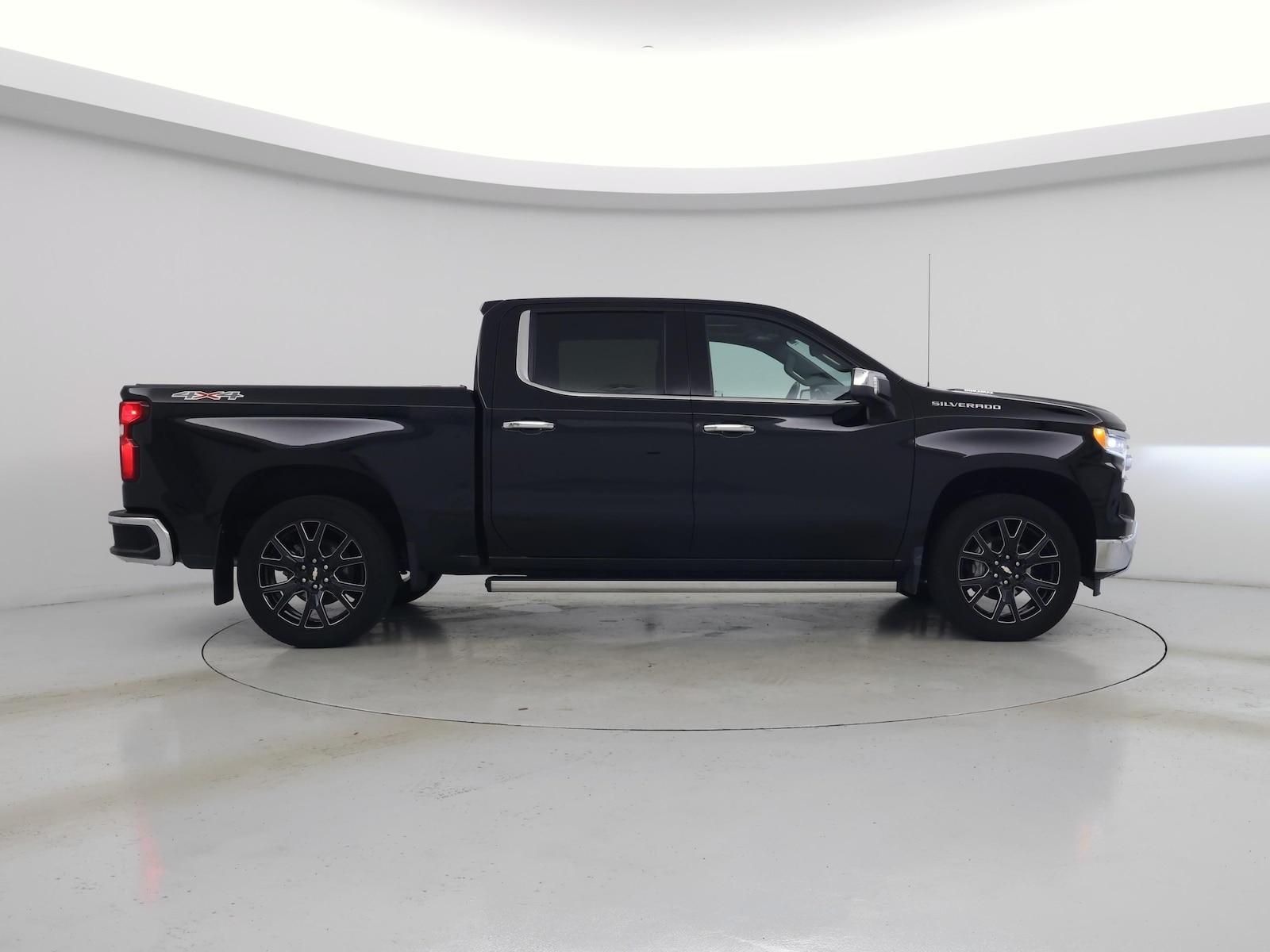 2024 Chevrolet Silverado 1500 LTZ - Photo 8