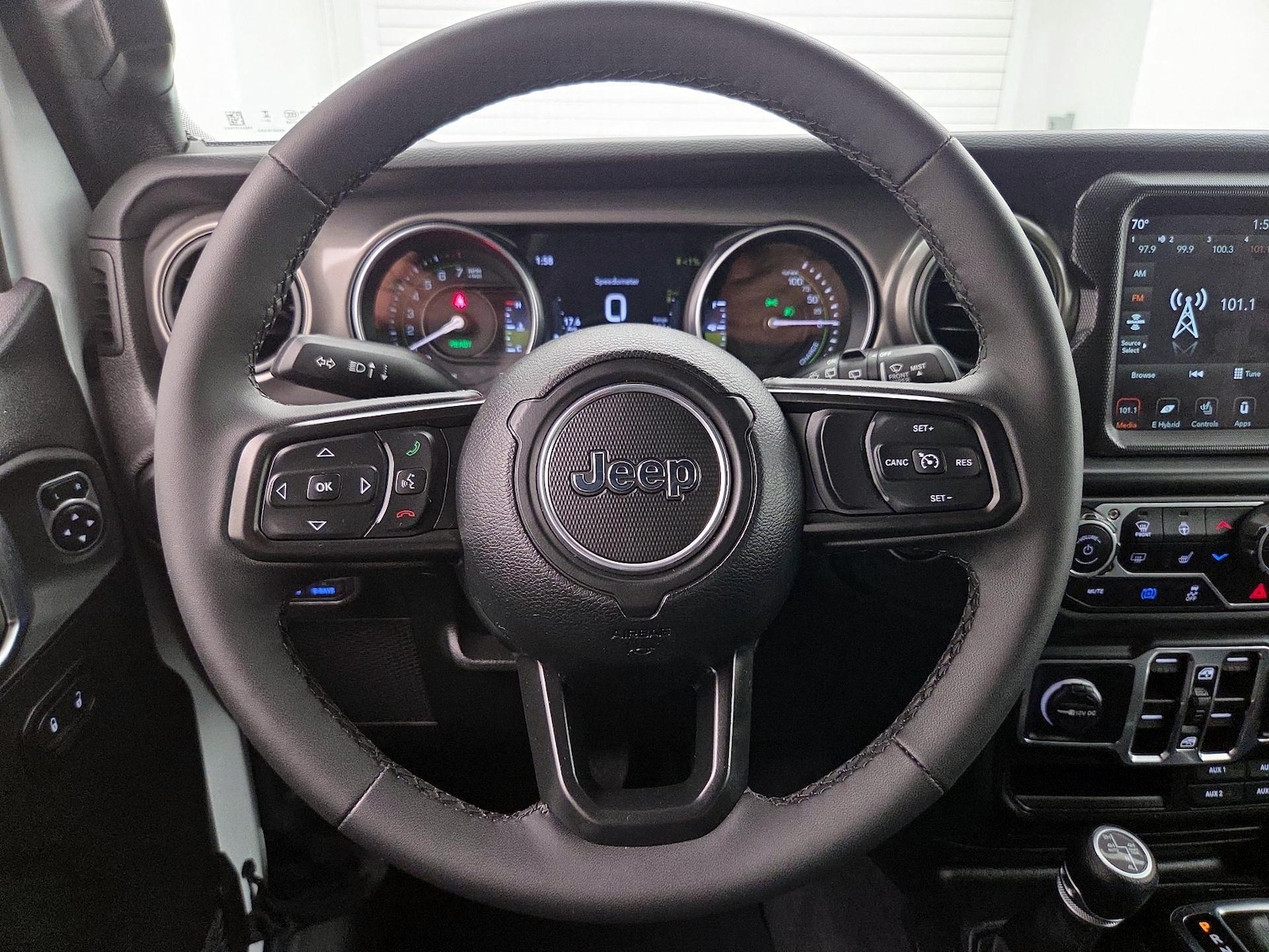 2023 Jeep Wrangler 4xe Willys 4XE - Photo 11