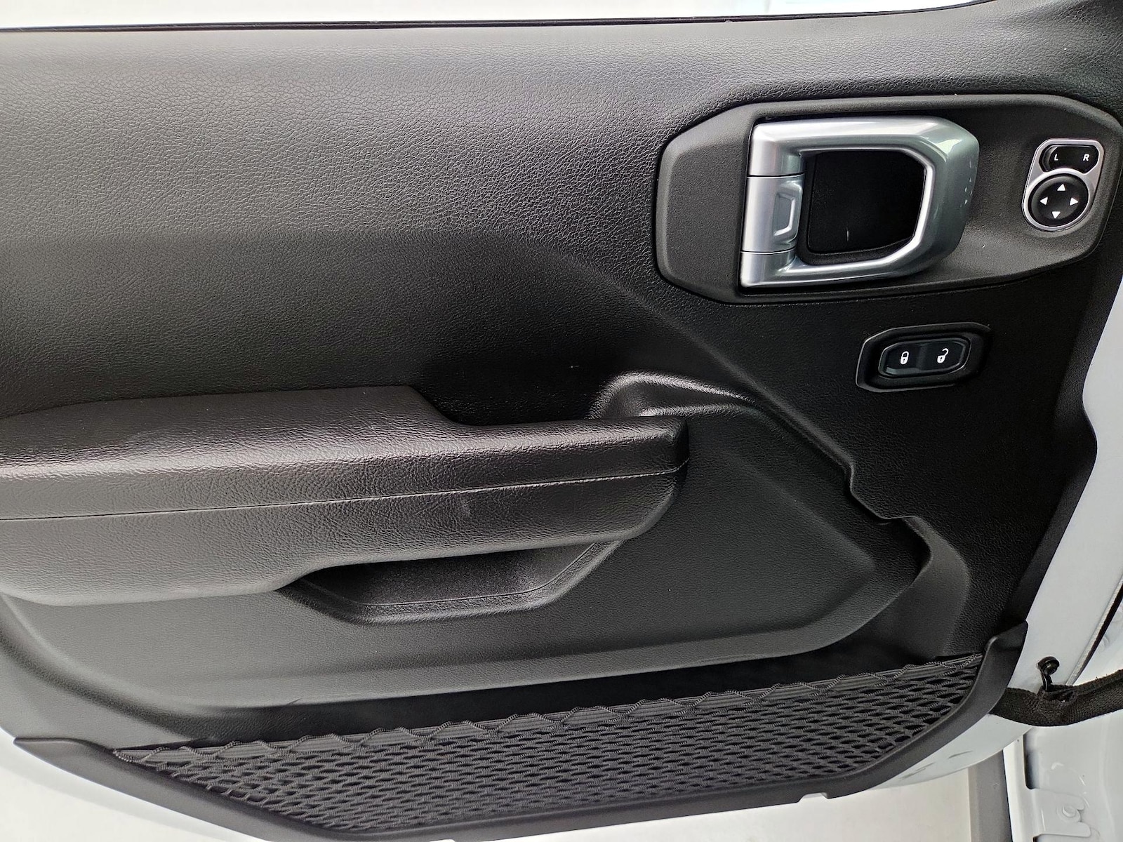 2023 Jeep Wrangler 4xe Willys 4XE - Photo 13