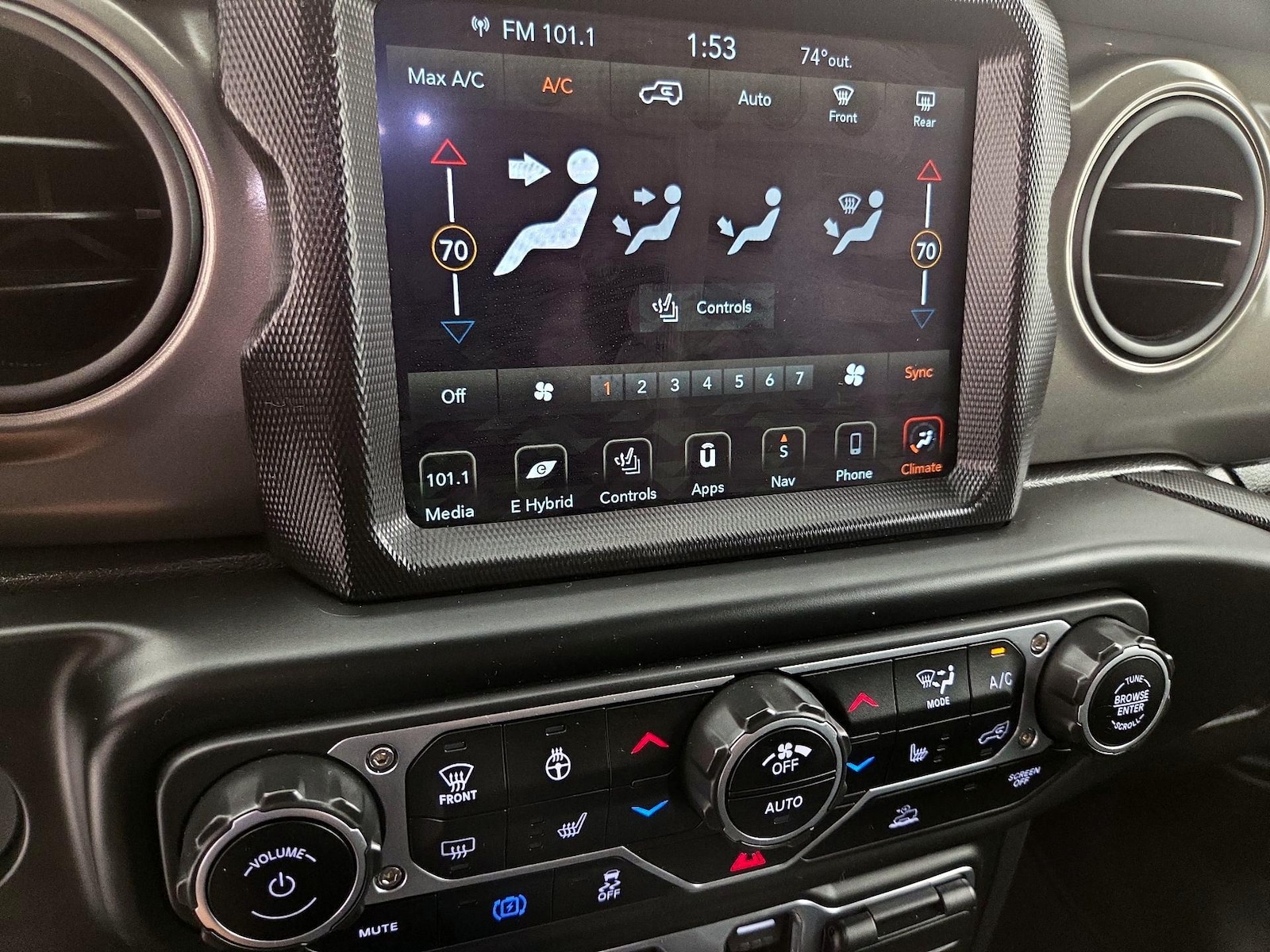 2023 Jeep Wrangler 4xe Willys 4XE - Photo 18