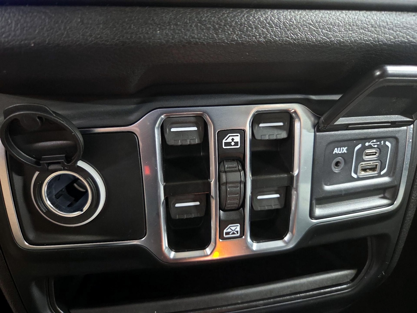 2024 Jeep Wrangler 4xe Sports S 4XE - Photo 19