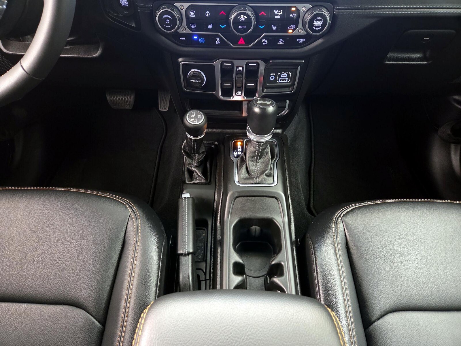 2024 Jeep Wrangler 4xe Sahara 4XE - Photo 19