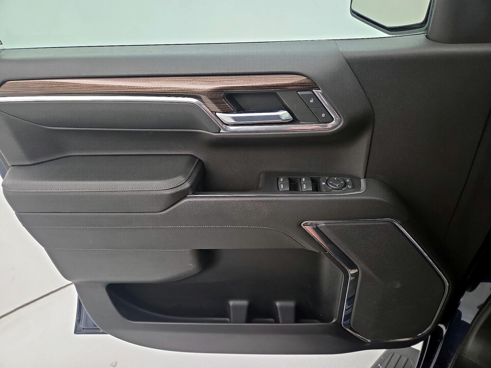 2023 Chevrolet Silverado 1500 LT - Photo 13